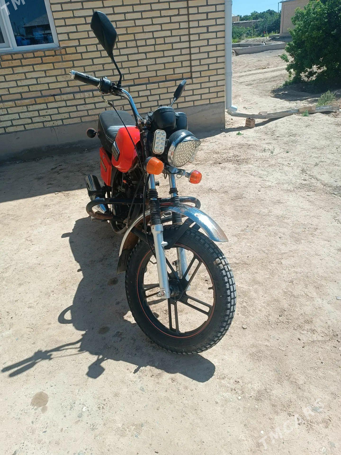 Iž Planeta 5 2000 - 12 000 TMT - Векильбазар - img 1