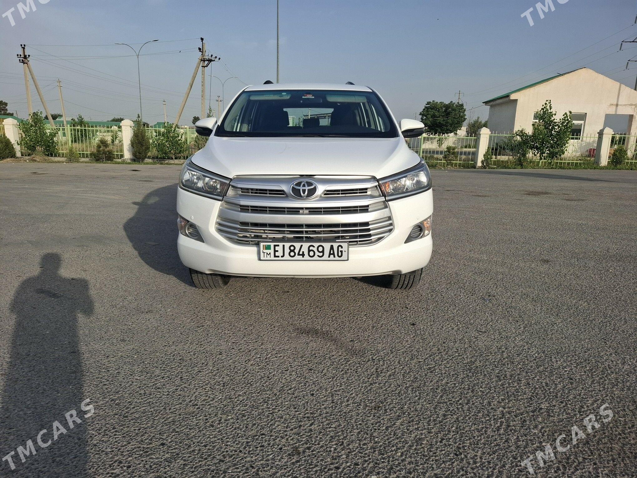 Toyota Innova 2020 - 285 000 TMT - Ашхабад - img 1