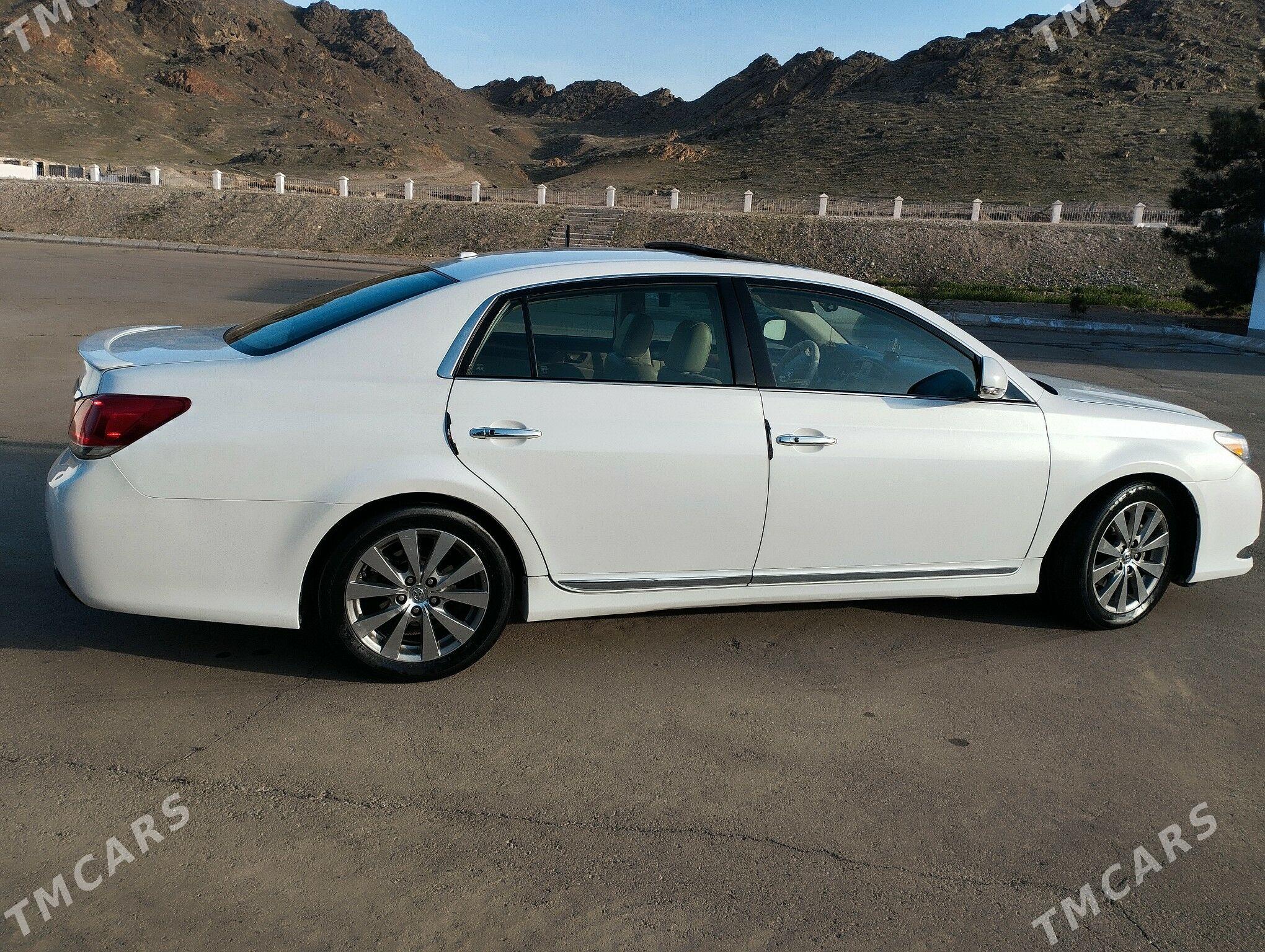 Toyota Avalon 2012 - 290 000 TMT - Туркменбаши - img 1