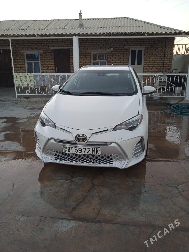 Toyota Corolla iM 2018 - 200 000 TMT - Векильбазар - img 1