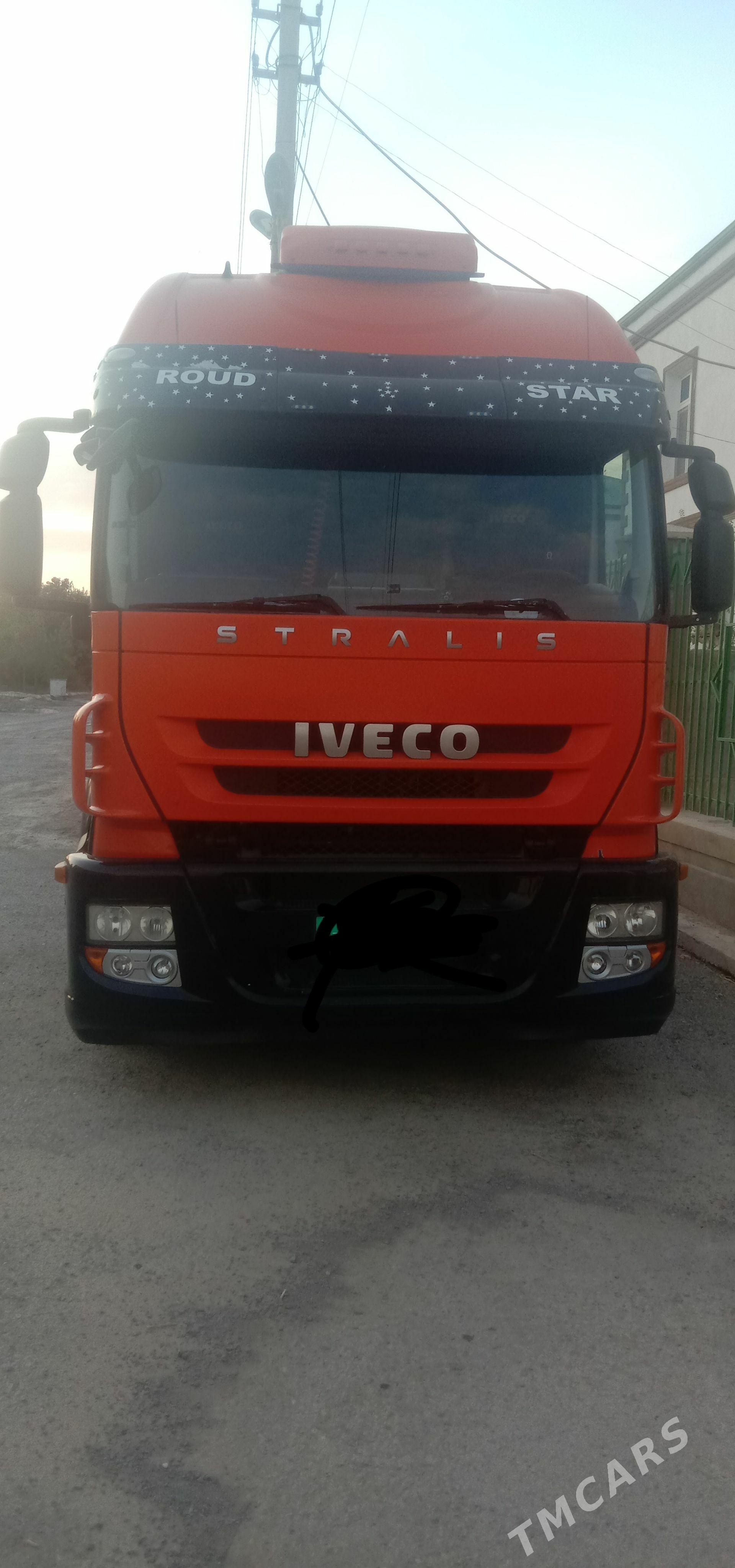 Iveco Stralis 450 2010 - 520 000 TMT - Бузмеин - img 1