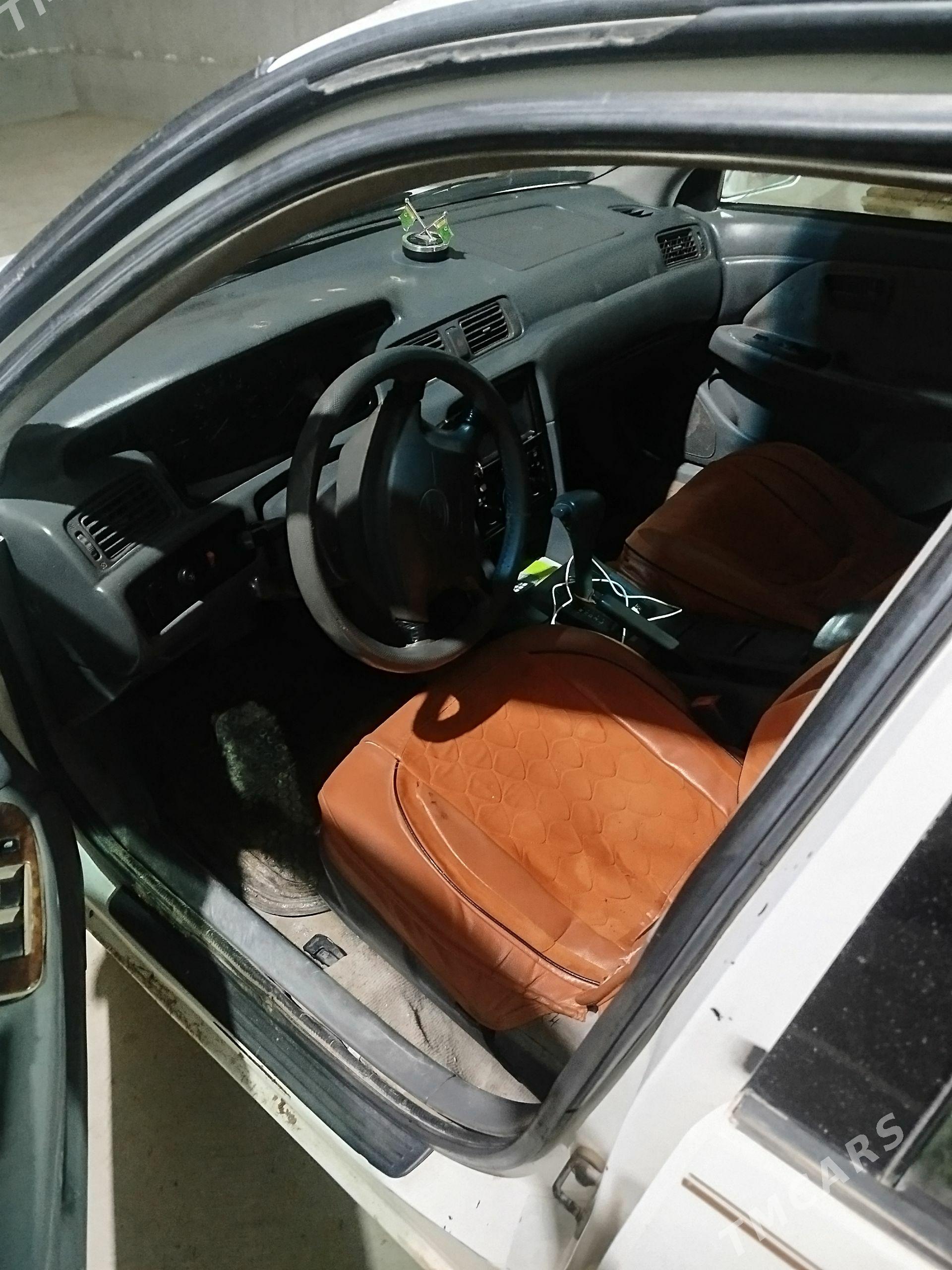 Toyota Camry 2000 - 150 000 TMT - Халач - img 1