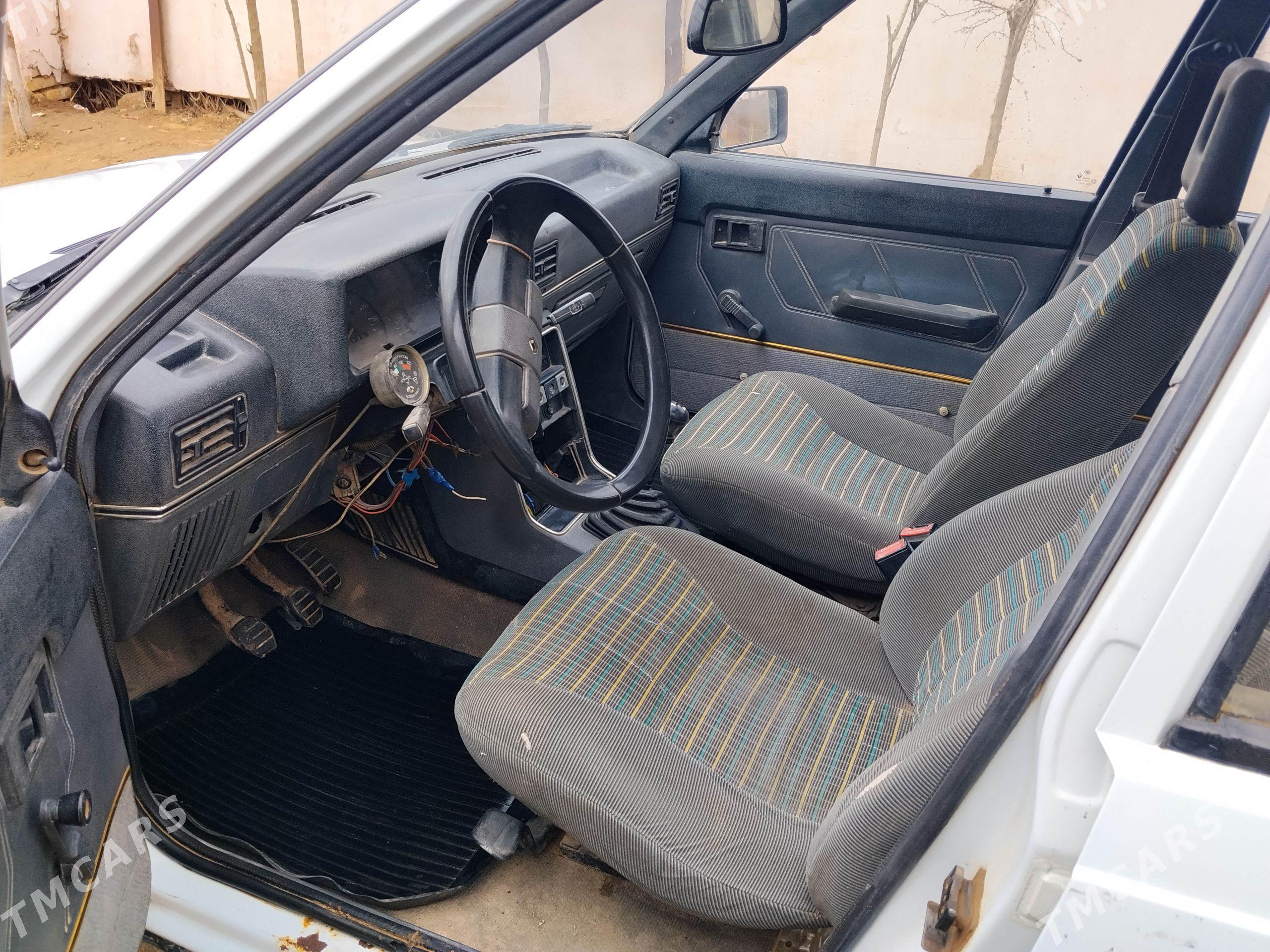 Renault Europa 19 1993 - 10 000 TMT - Бабадайхан - img 1