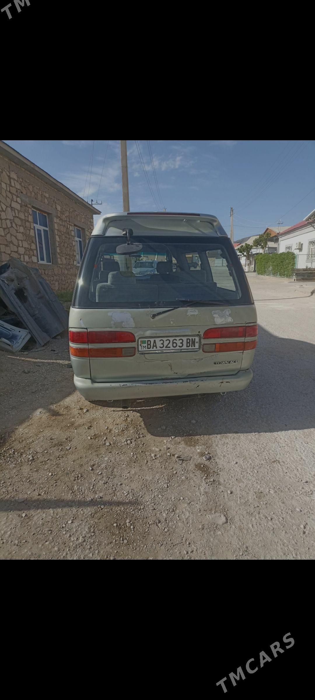 Toyota Town Ace 1993 - 50 000 TMT - Balkanabat - img 1