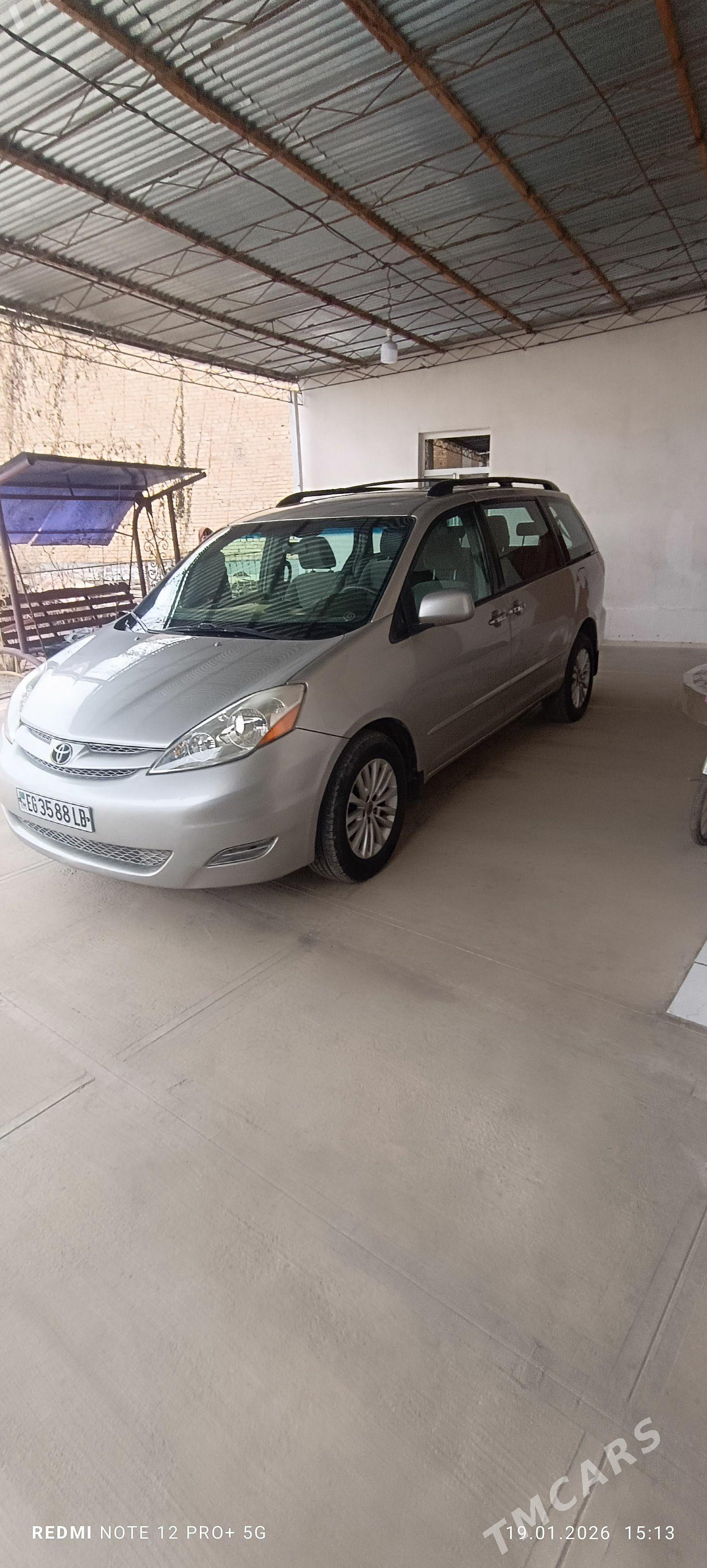 Toyota Sienna 2008 - 270 000 TMT - Туркменабат - img 1