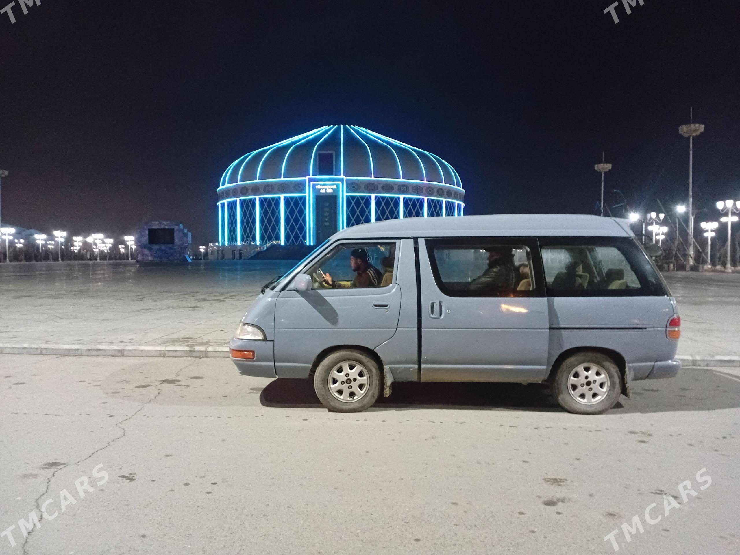 Toyota Lite ace 1992 - 35 000 TMT - Гурбансолтан Едже - img 1