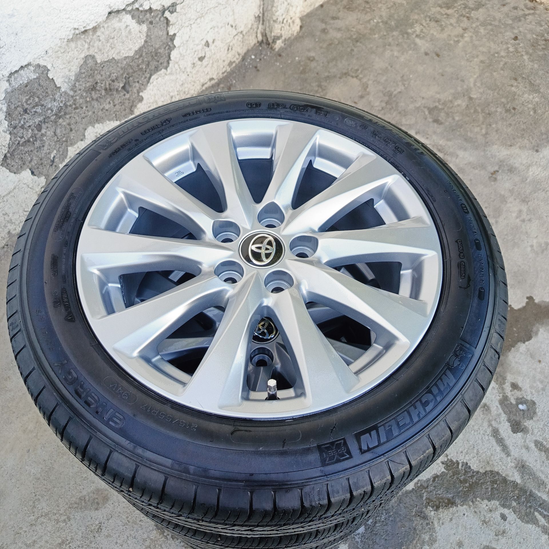 Camry disga teker 17. 5 700 TMT - Хитровка - img 1