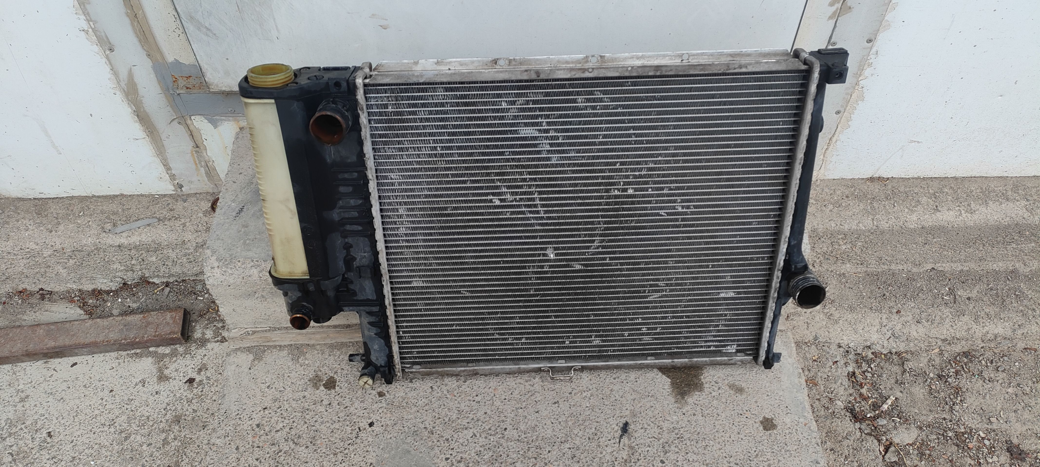 е34 radiator 300 TMT - Туркменбаши - img 1