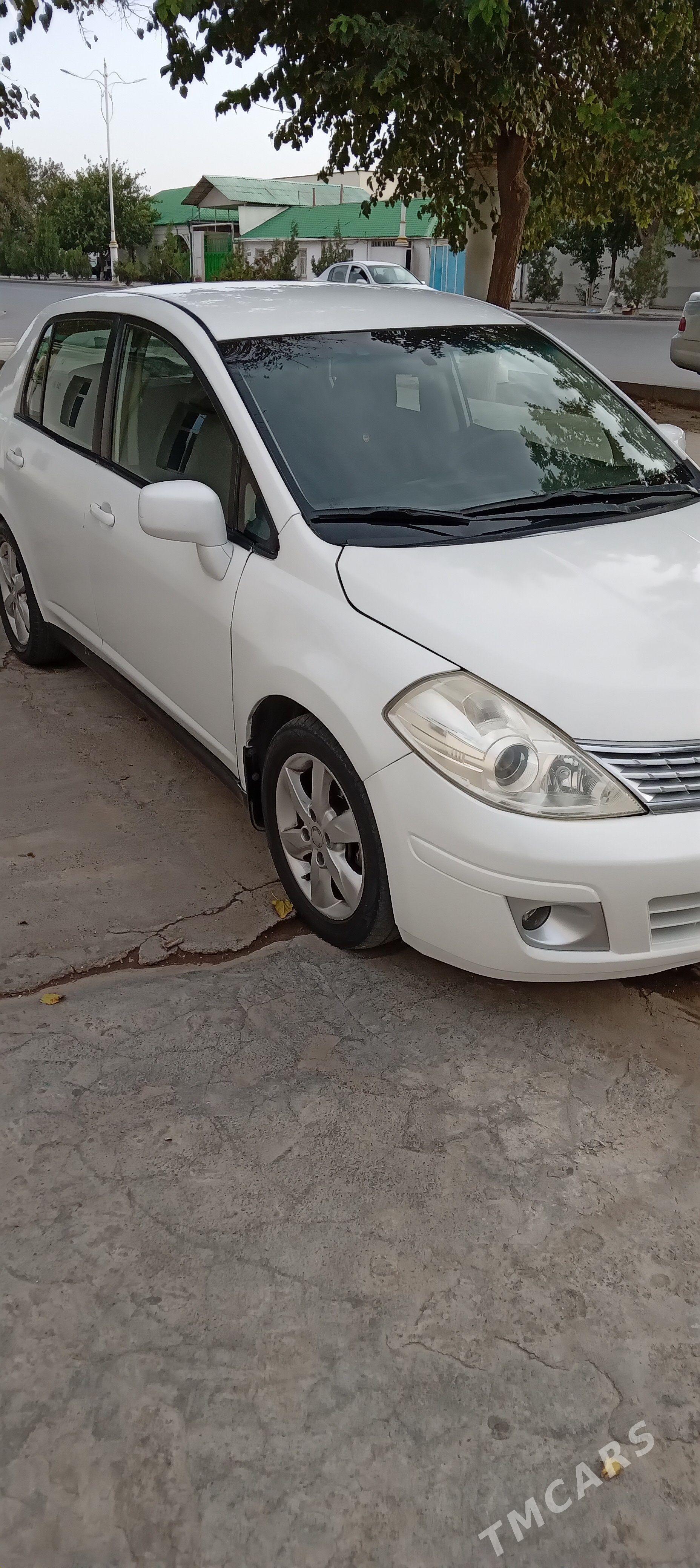 Nissan Versa 2010 - 120 000 TMT - Хитровка - img 1