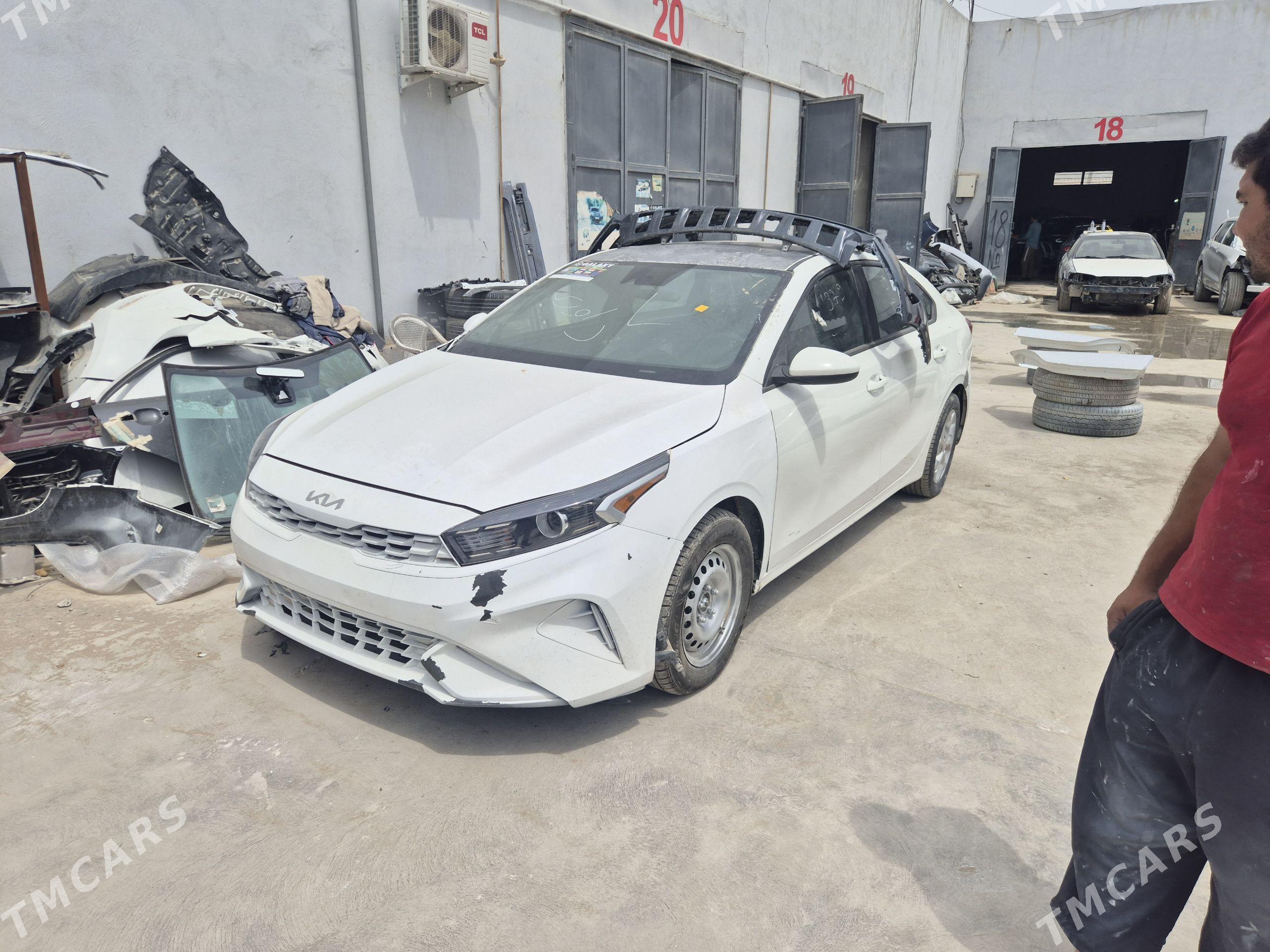 Kia Forte 2021 - 220 000 TMT - Мары - img 1