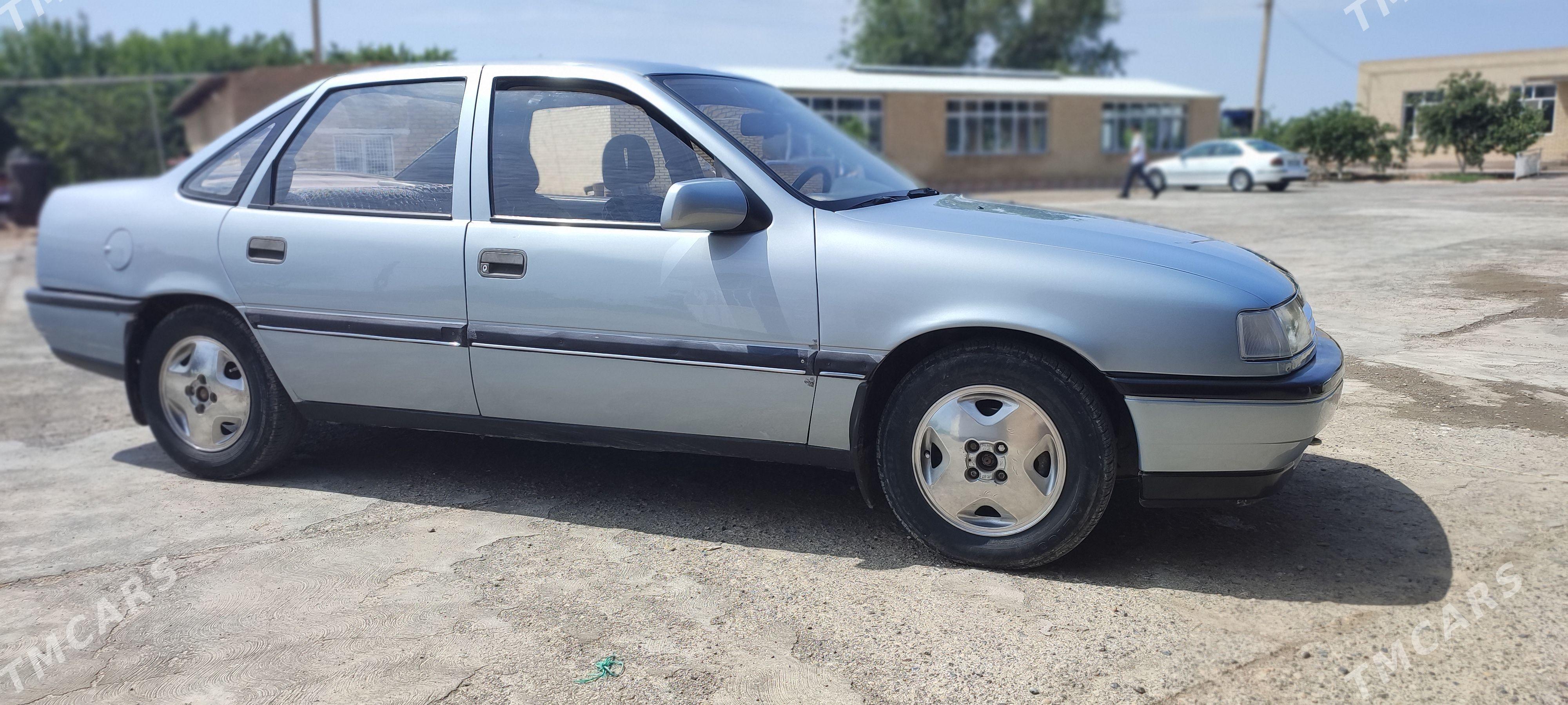 Opel Vectra 1991 - 45 000 TMT - Мары - img 1