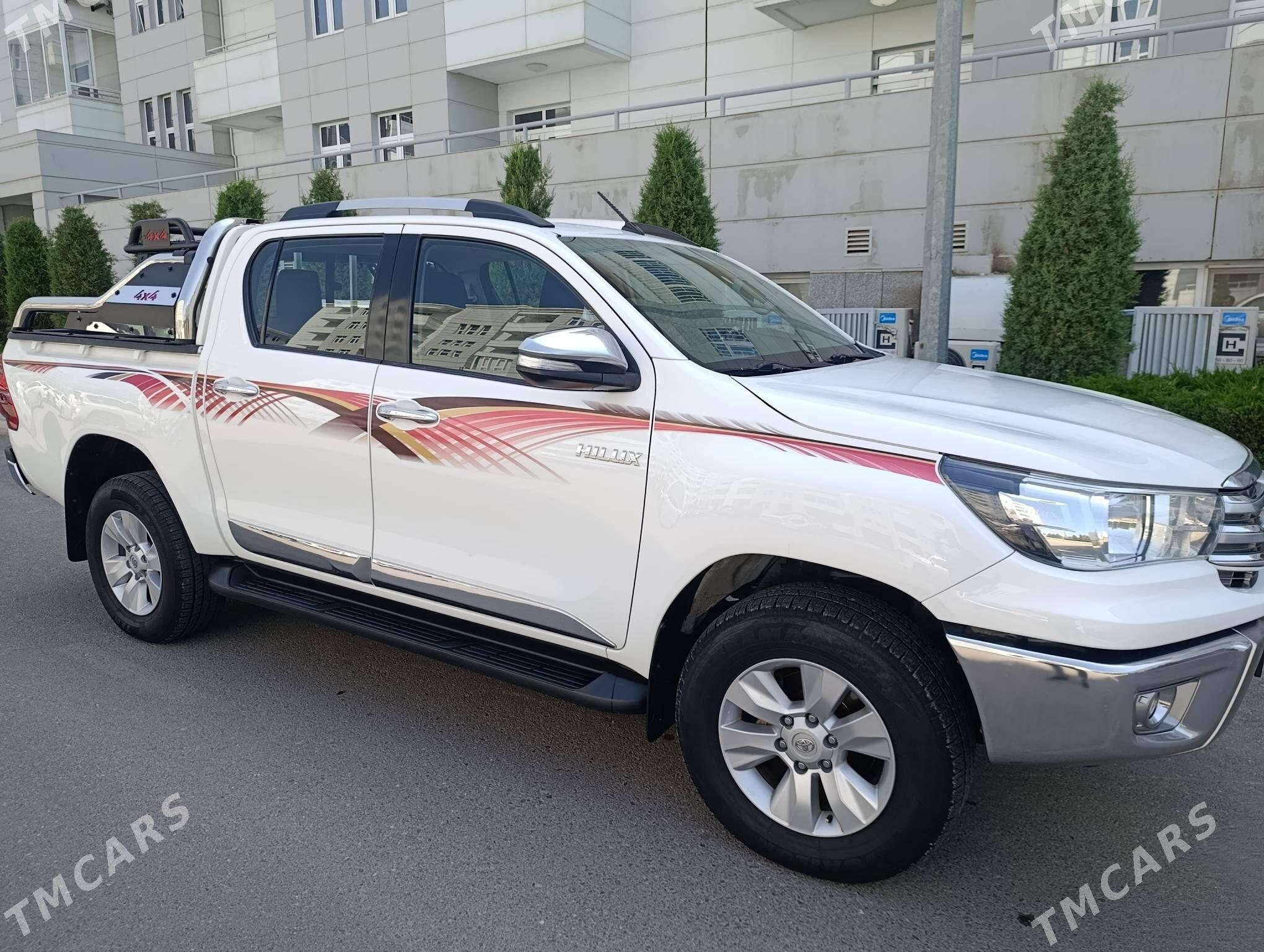 Toyota Hilux 2016 - 550 000 TMT - Мары - img 1
