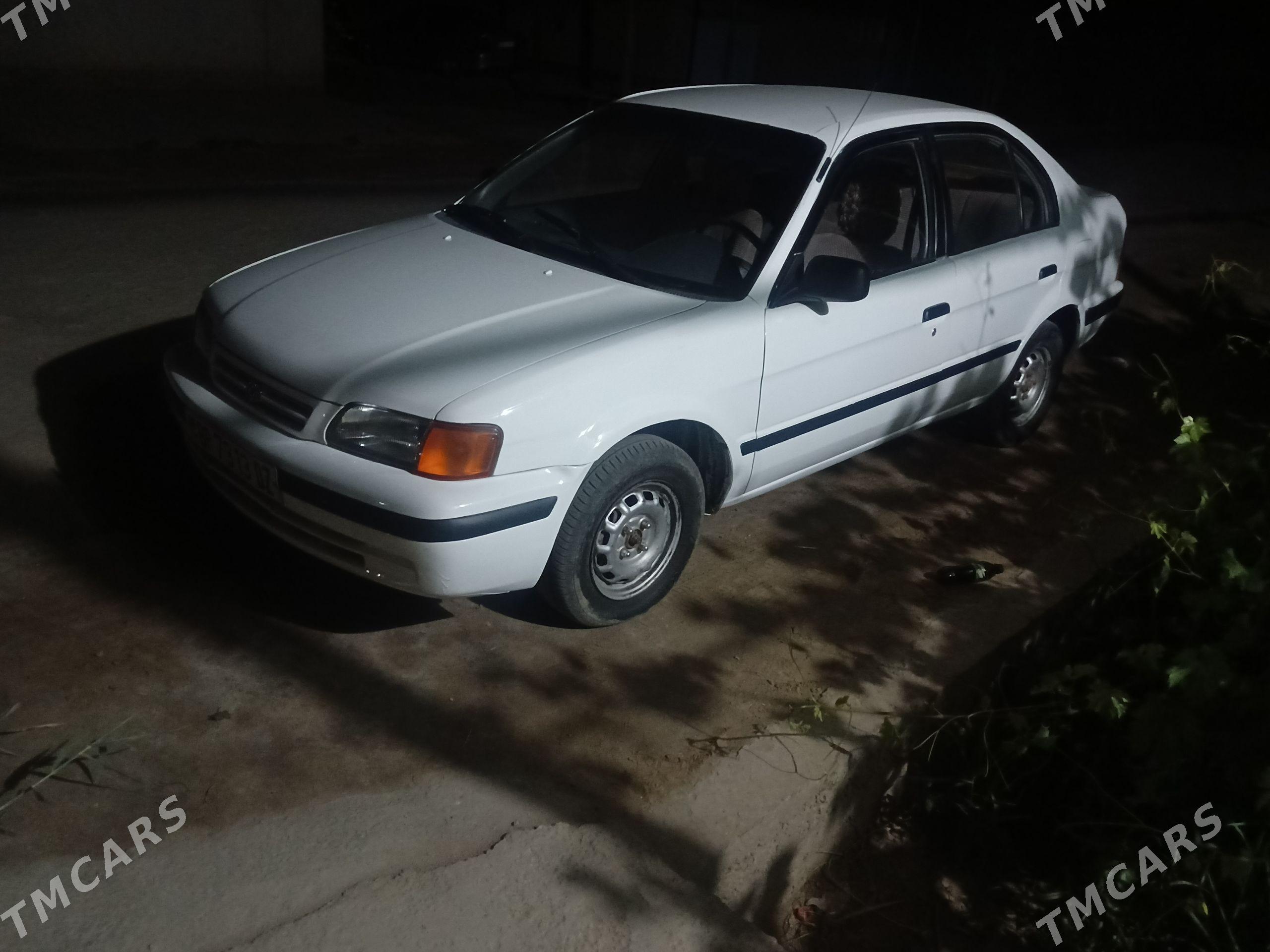 Toyota Corolla 1996 - 50 000 TMT - Şabat etr. - img 1