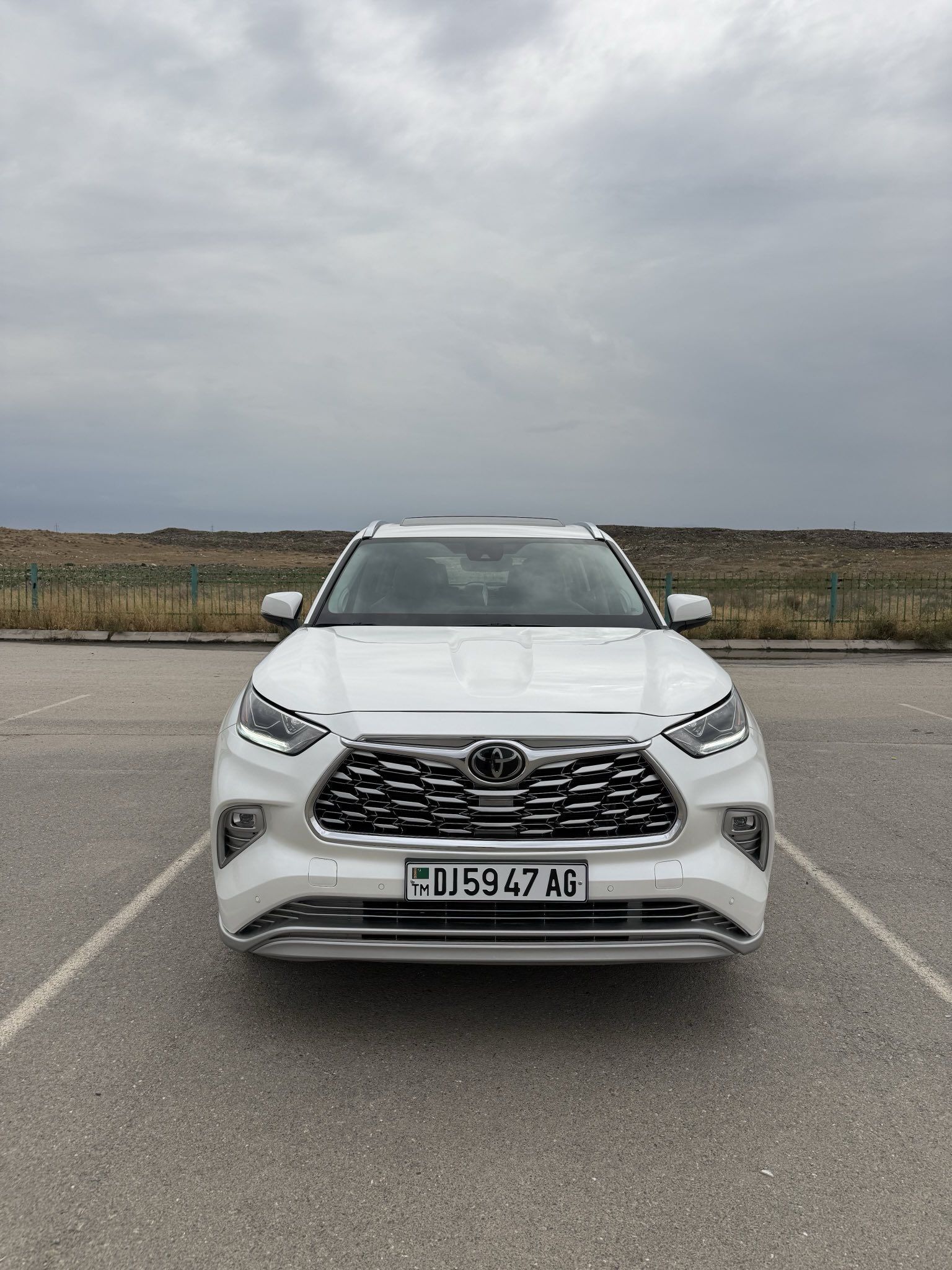 Toyota Highlander 2021 - 695 000 TMT - Ашхабад - img 1
