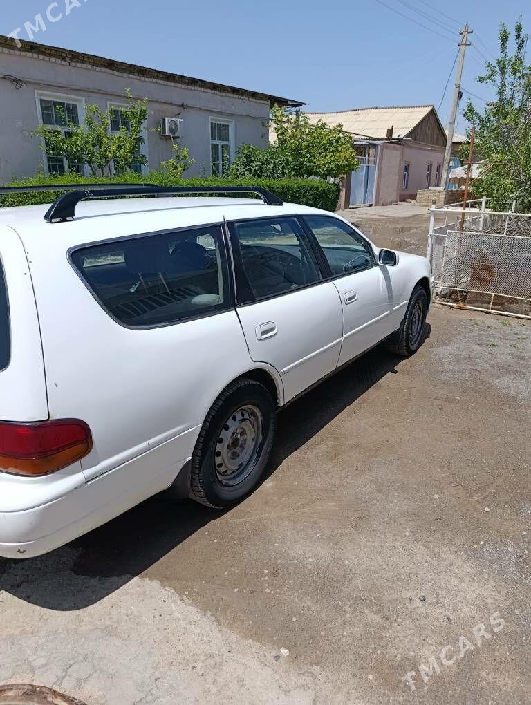 Toyota Camry 1994 - 70 000 TMT - Ёлётен - img 1