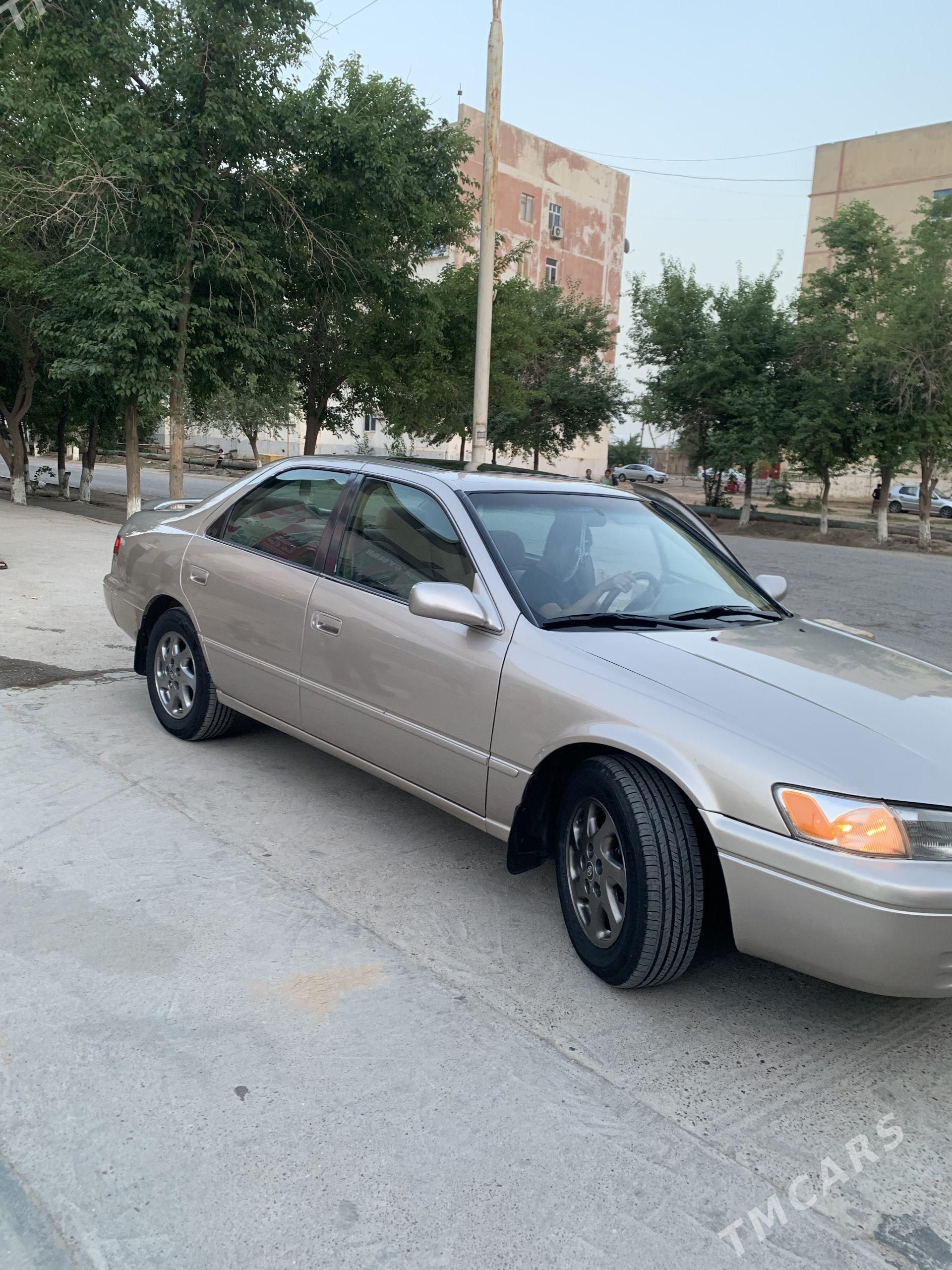Toyota Camry 1998 - 150 000 TMT - Mary - img 1