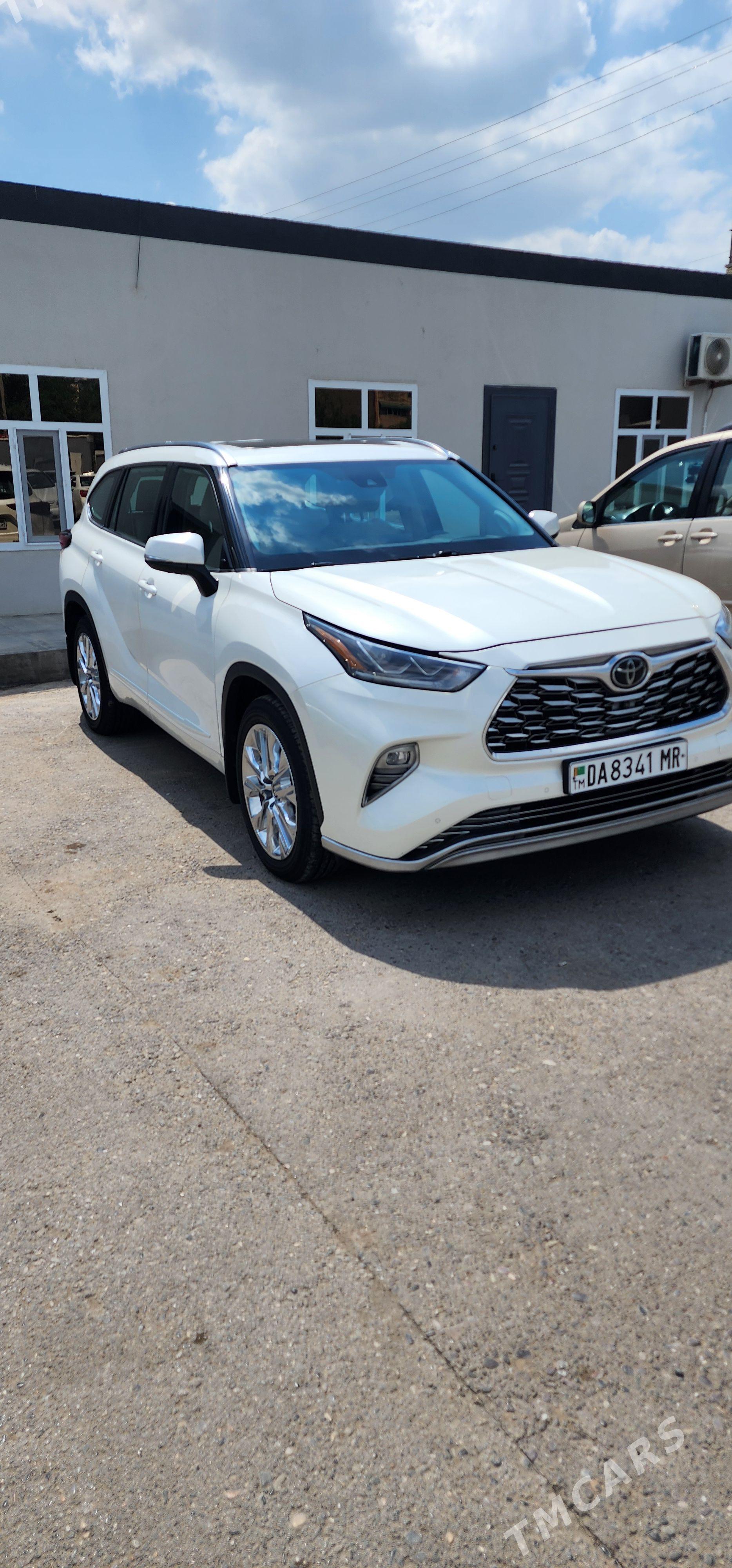 Toyota Highlander 2021 - 670 000 TMT - Мары - img 1