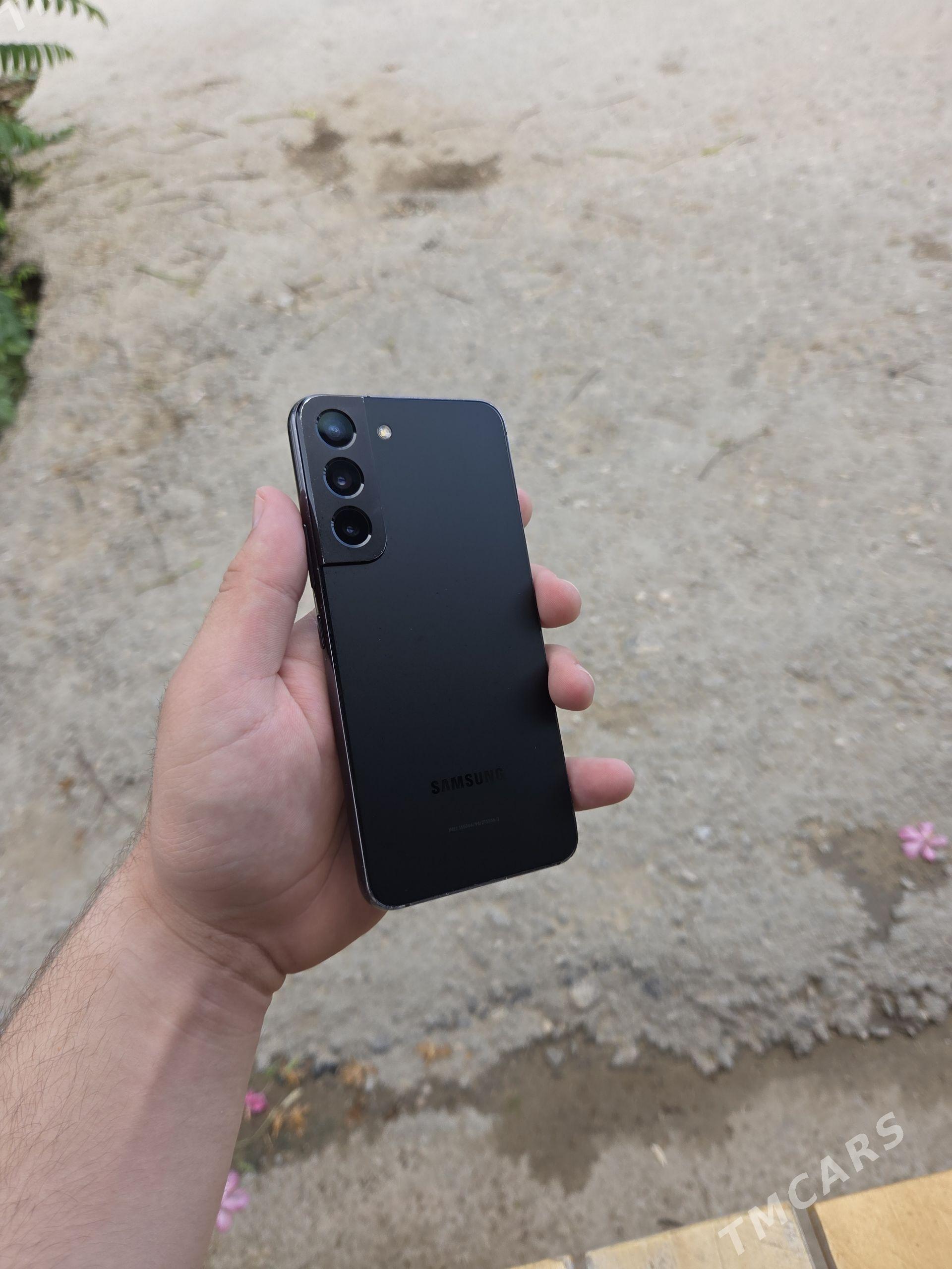 Samsung s22 - Балканабат - img 1