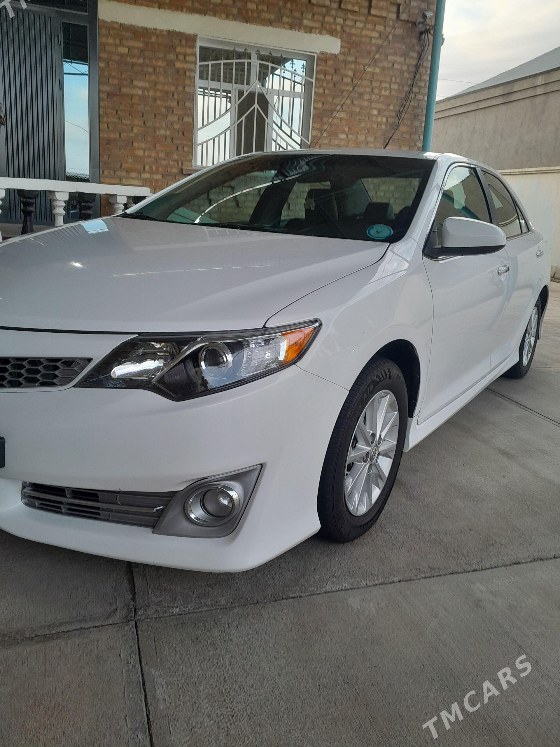 Toyota Camry 2012 - 250 000 TMT - Бахарден - img 1