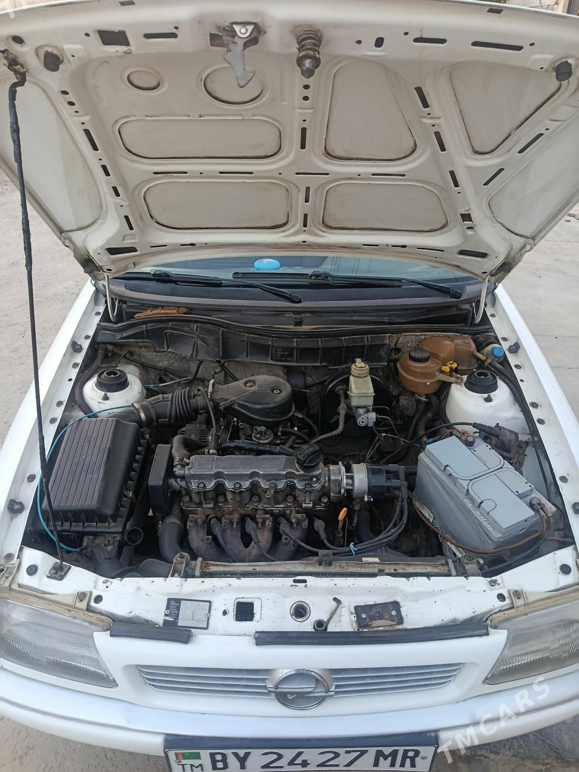 Opel Astra 1991 - 45 000 TMT - Mary - img 1