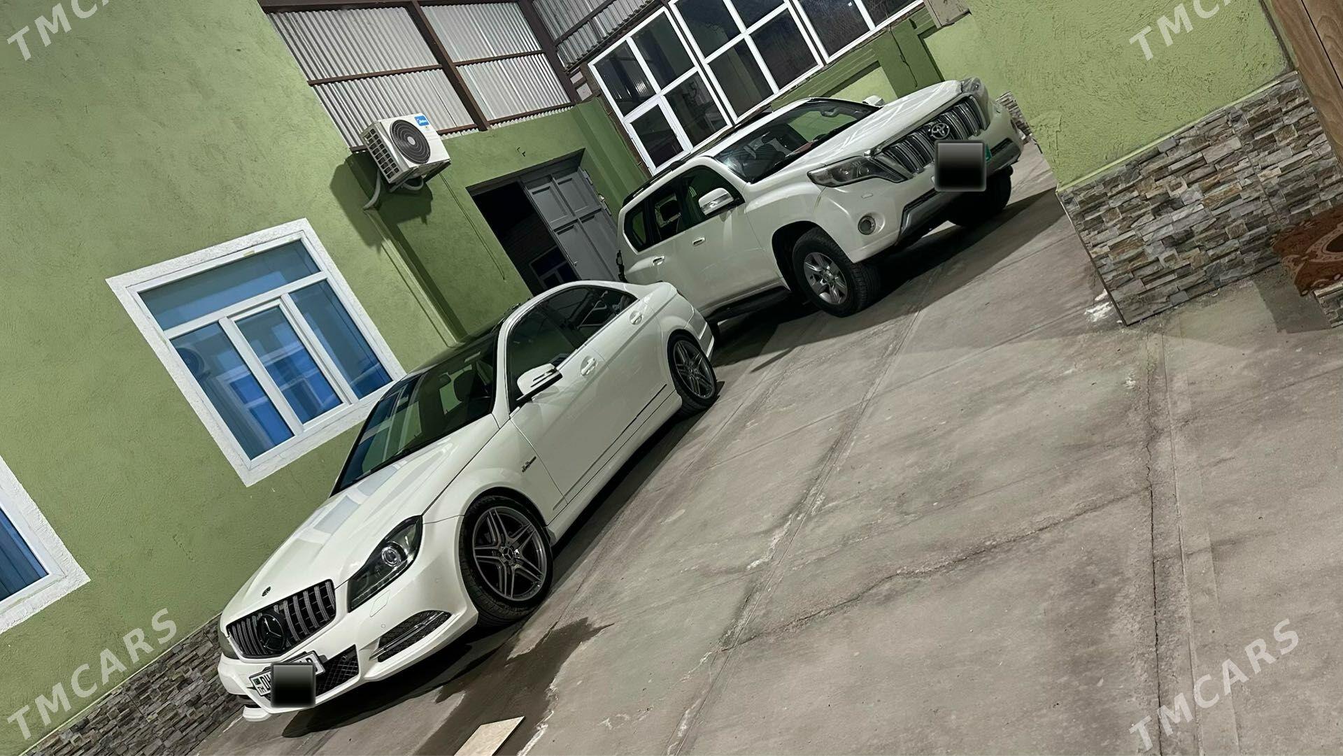Mercedes-Benz C300 2008 - 255 000 TMT - Туркменабат - img 1