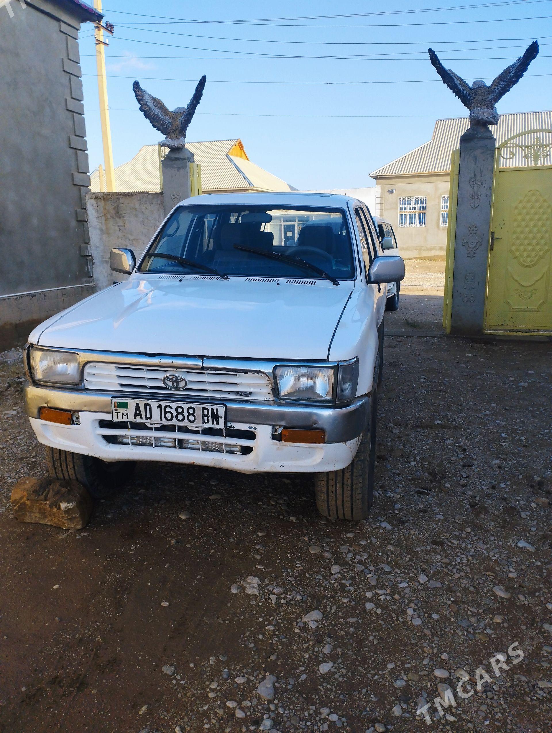 Toyota 4Runner 1995 - 50 000 TMT - Балканабат - img 1