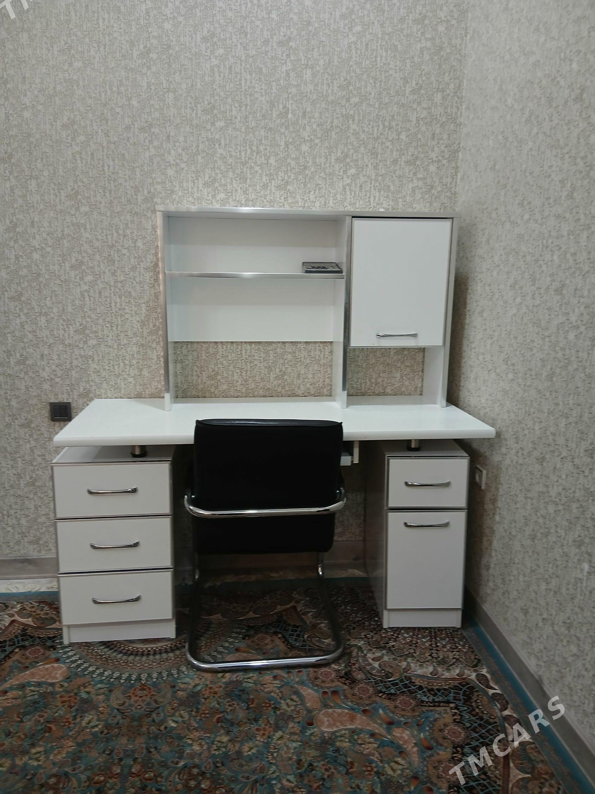 pismyny stol - Balkanabat - img 1