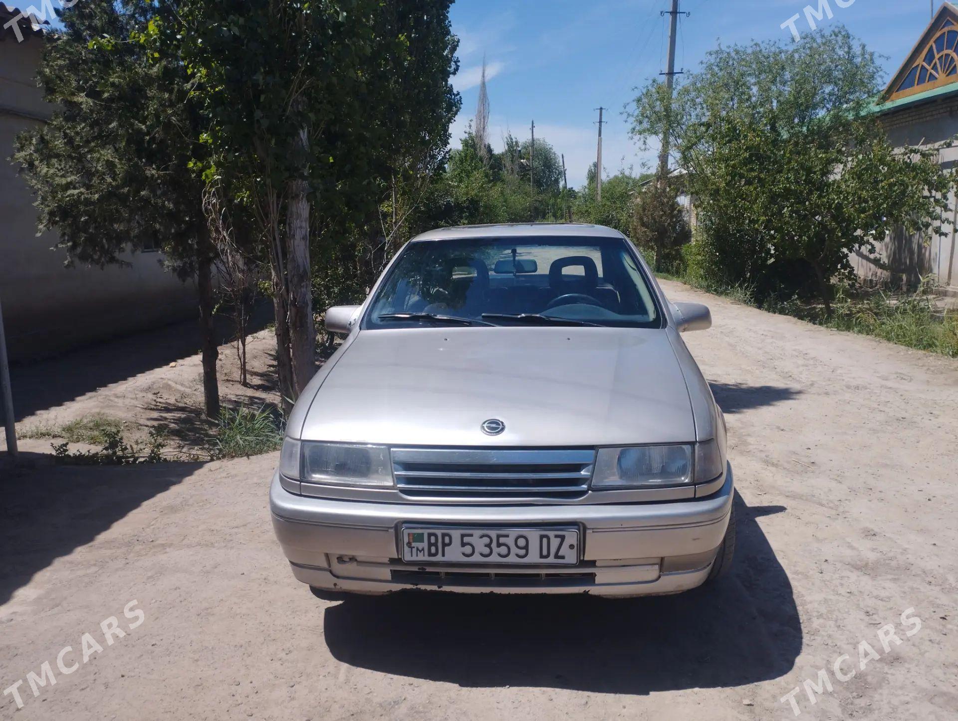 Opel Vectra 1990 - 34 000 TMT - Болдумсаз - img 1