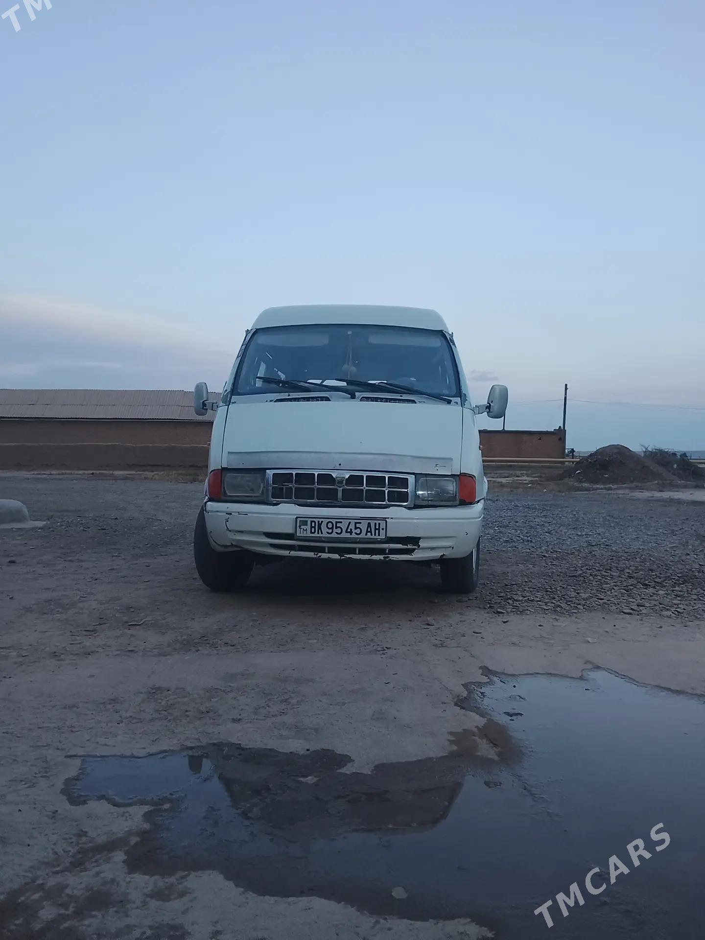 Toyota Hiace 1995 - 50 000 TMT - Sarahs - img 1