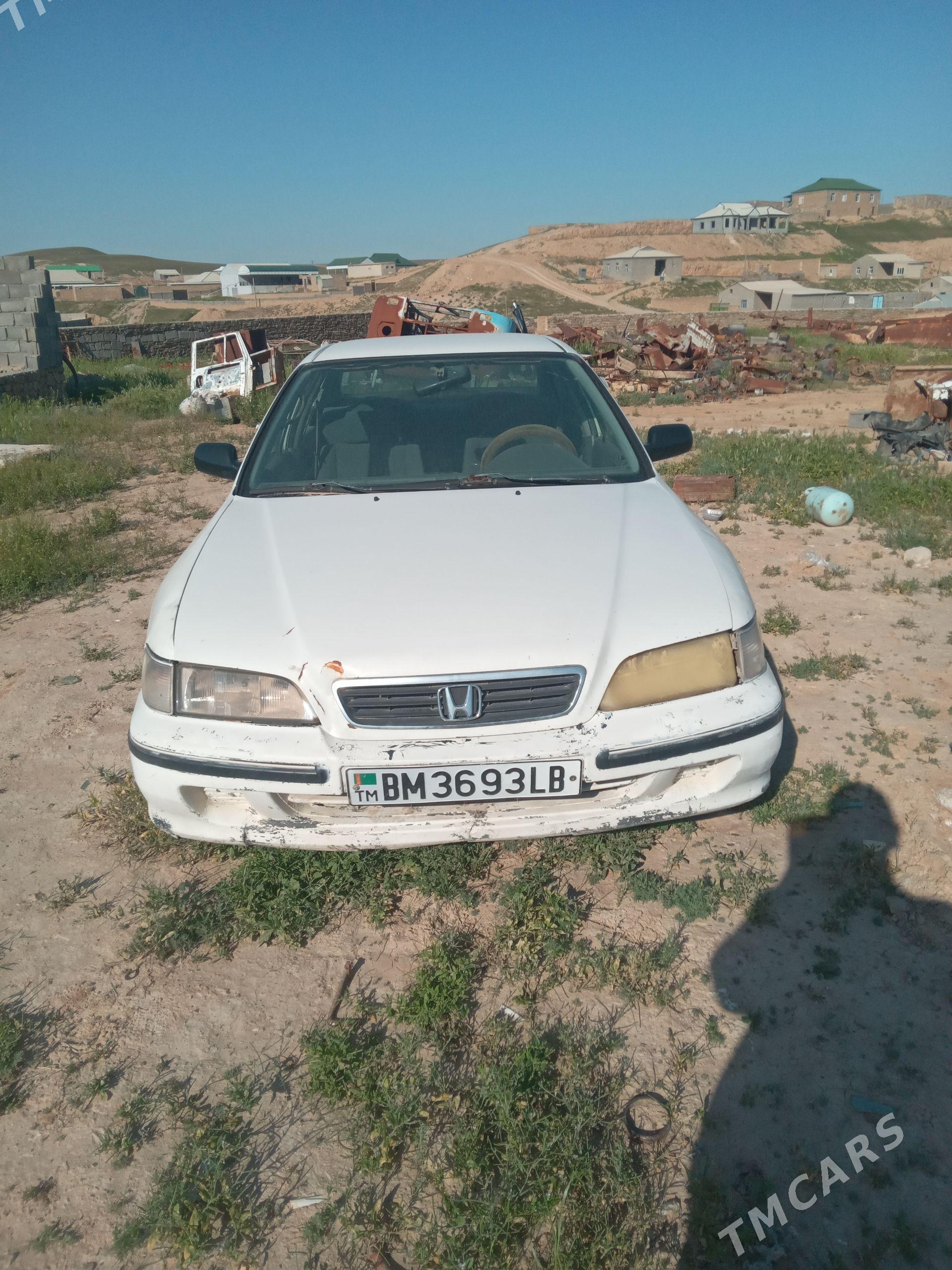 Honda Accord 1998 - 15 000 TMT - Магданлы - img 1