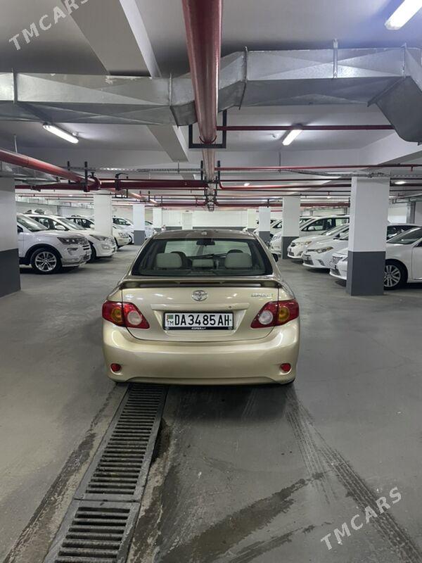 Toyota Corolla 2010 - 142 000 TMT - Podwoýski köç. (Bitarap Türkmenistan şaýoly) - img 1
