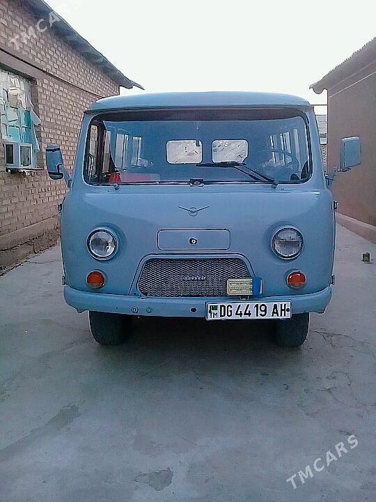 UAZ 2206 2000 - 25 000 TMT - Серахс - img 1