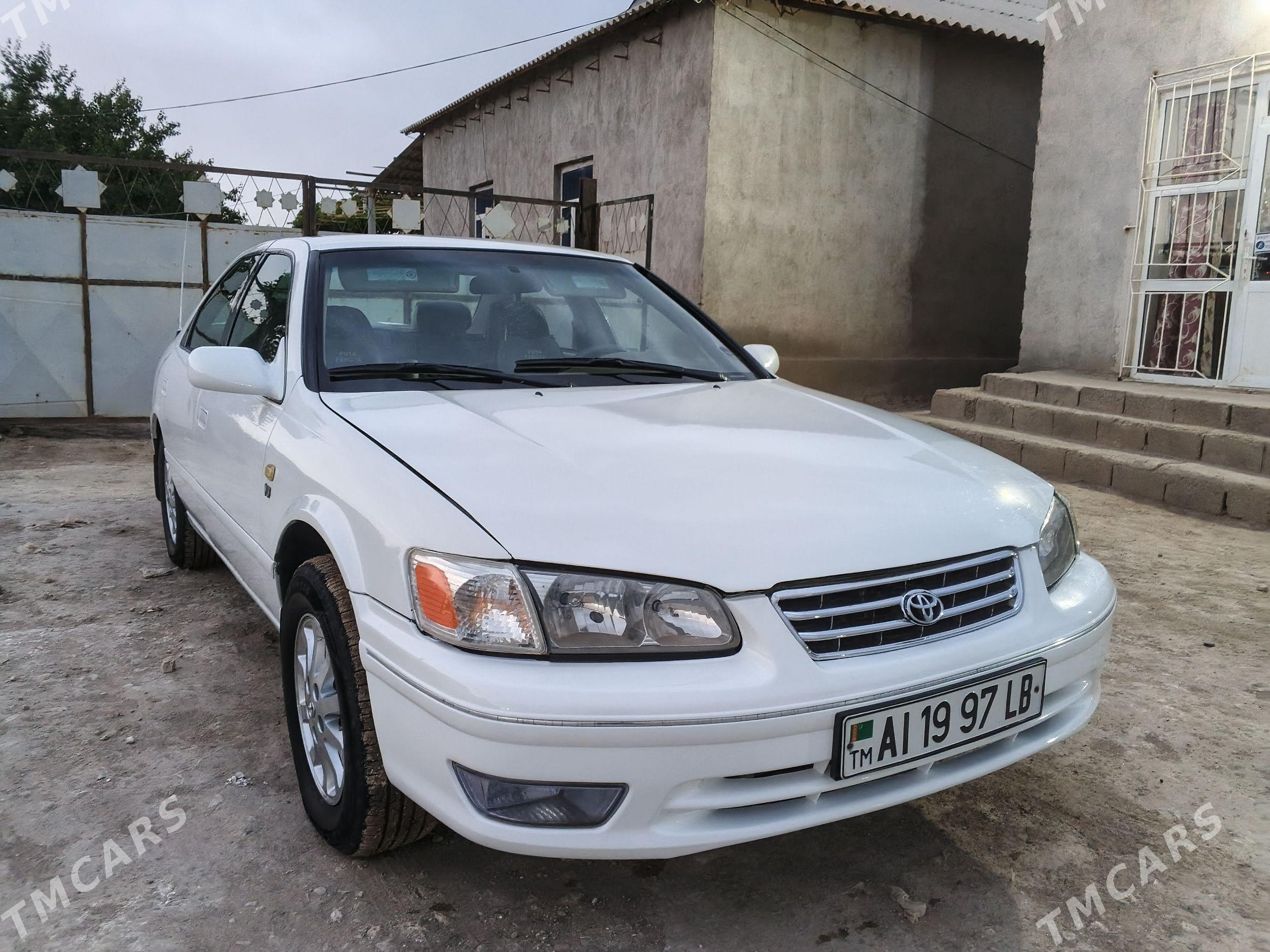 Toyota Camry 2000 - 160 000 TMT - Dostluk - img 1