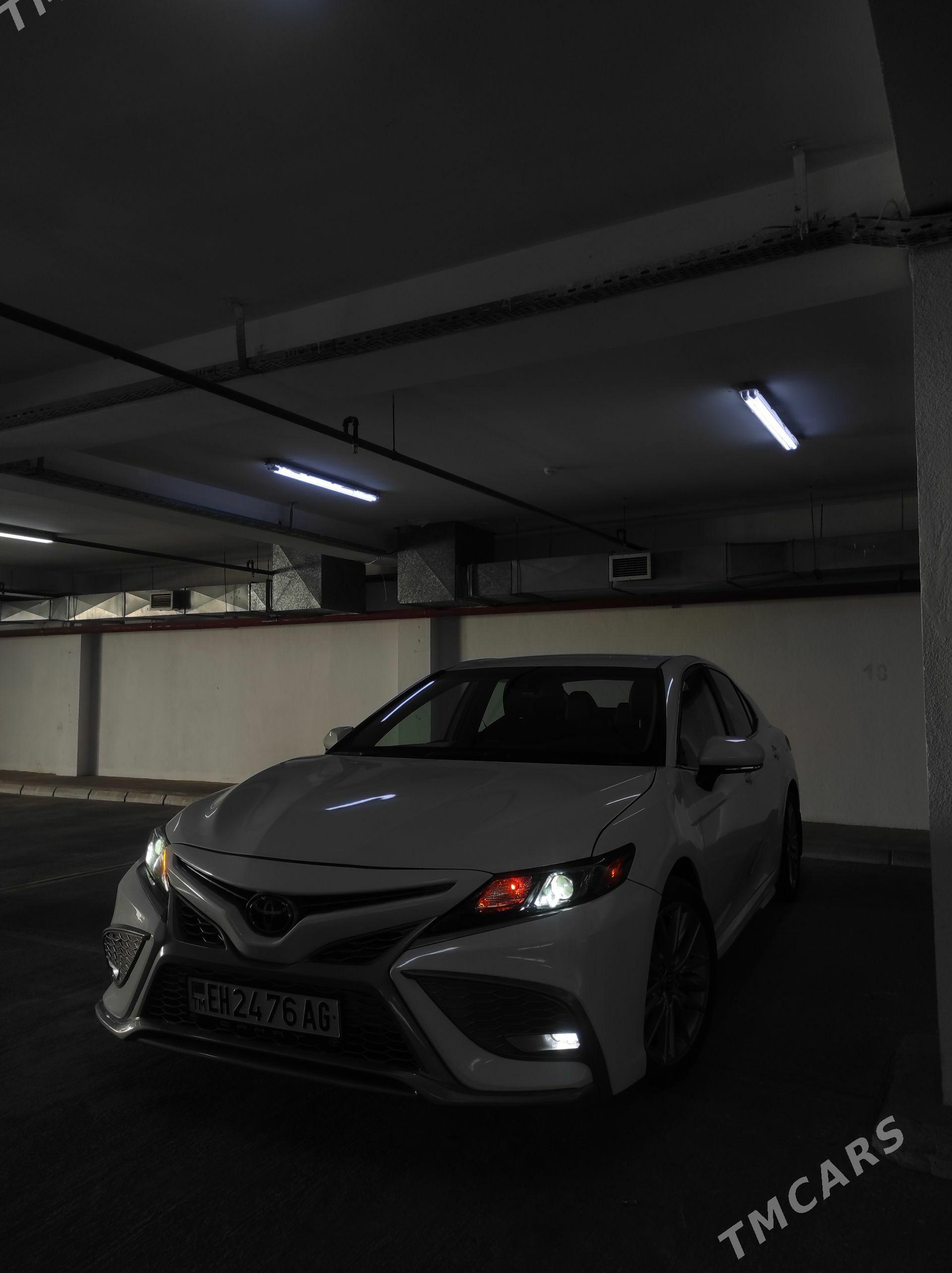Toyota Camry 2023 - 355 000 TMT - Мары - img 1