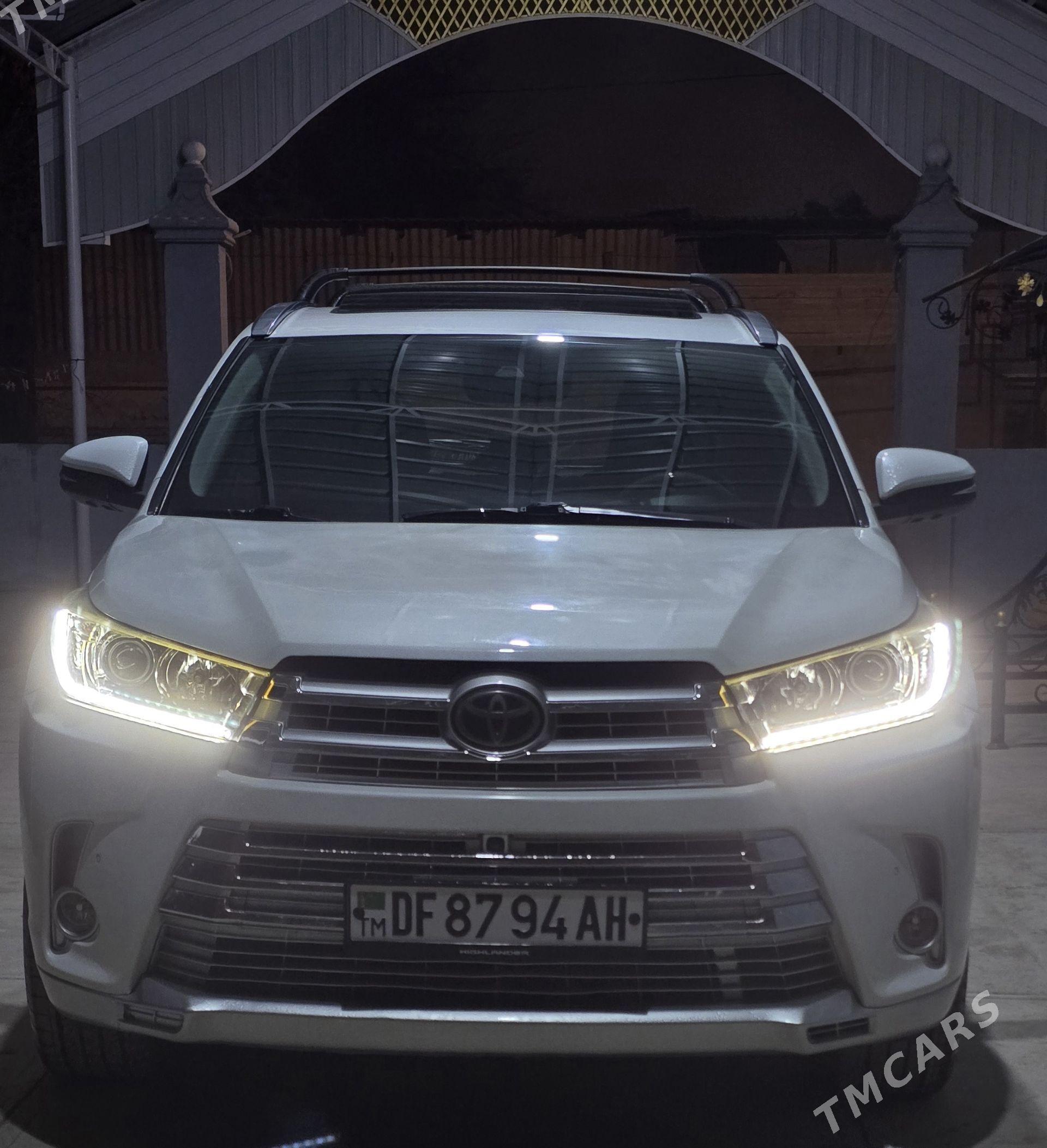 Toyota Highlander 2017 - 520 000 TMT - Gökdepe - img 1