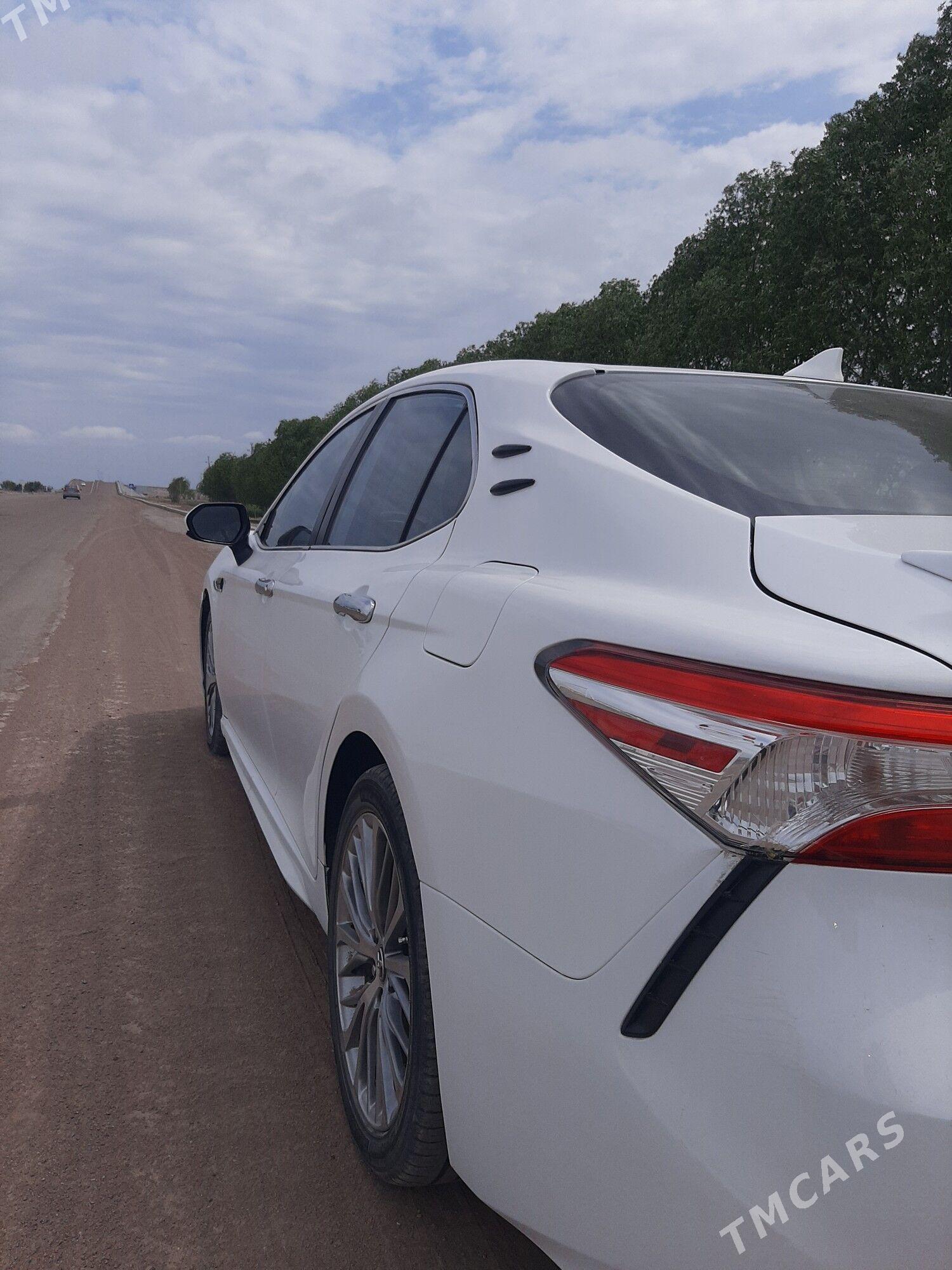 Toyota Camry 2019 - 310 000 TMT - Кёнеургенч - img 1