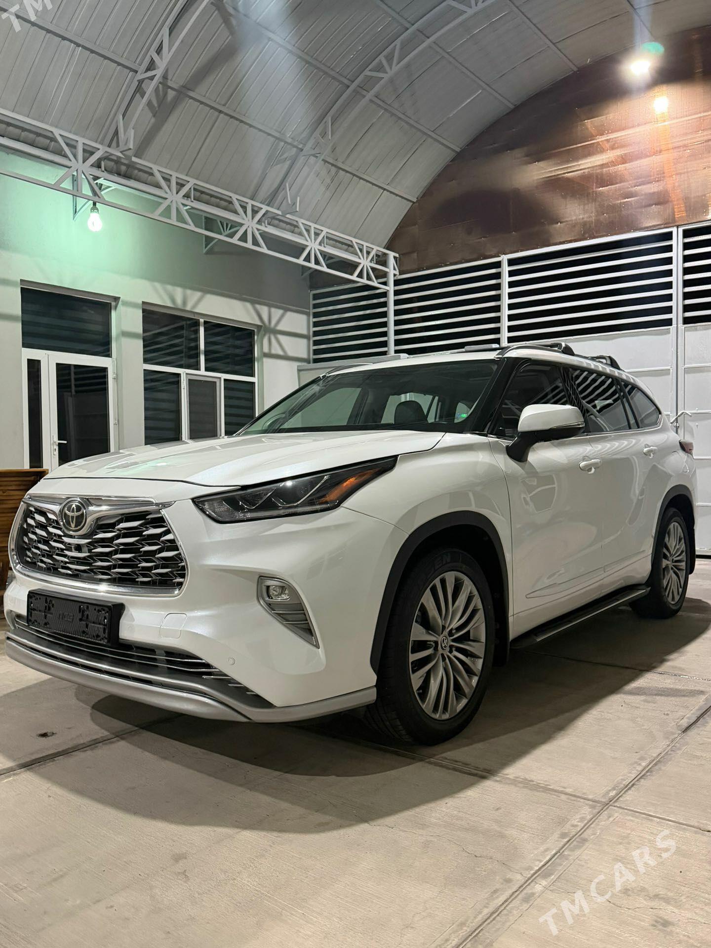 Toyota Highlander 2022 - 624 000 TMT - Ашхабад - img 1