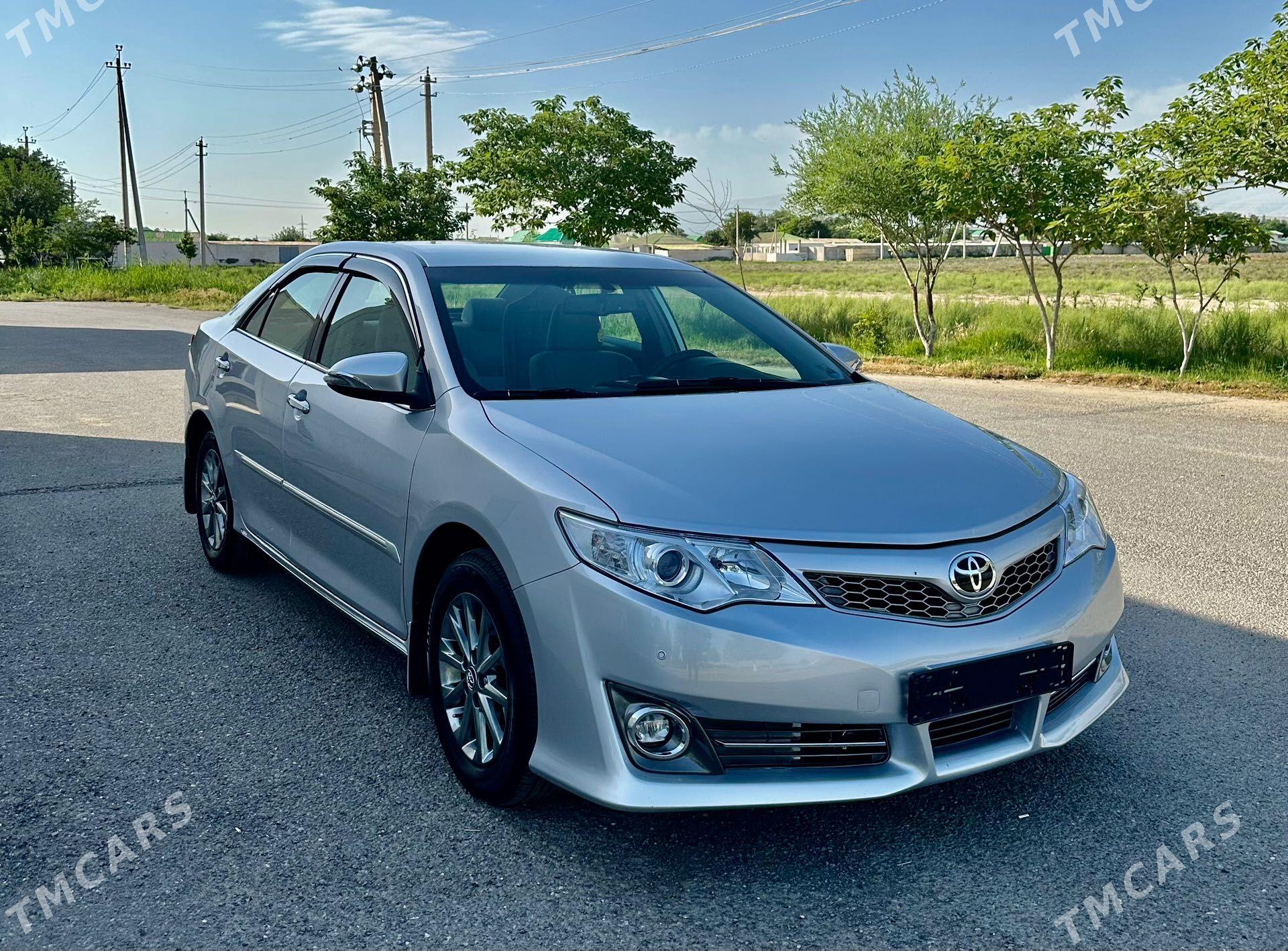 Toyota Camry 2014 - 240 000 TMT - Büzmeýin - img 1