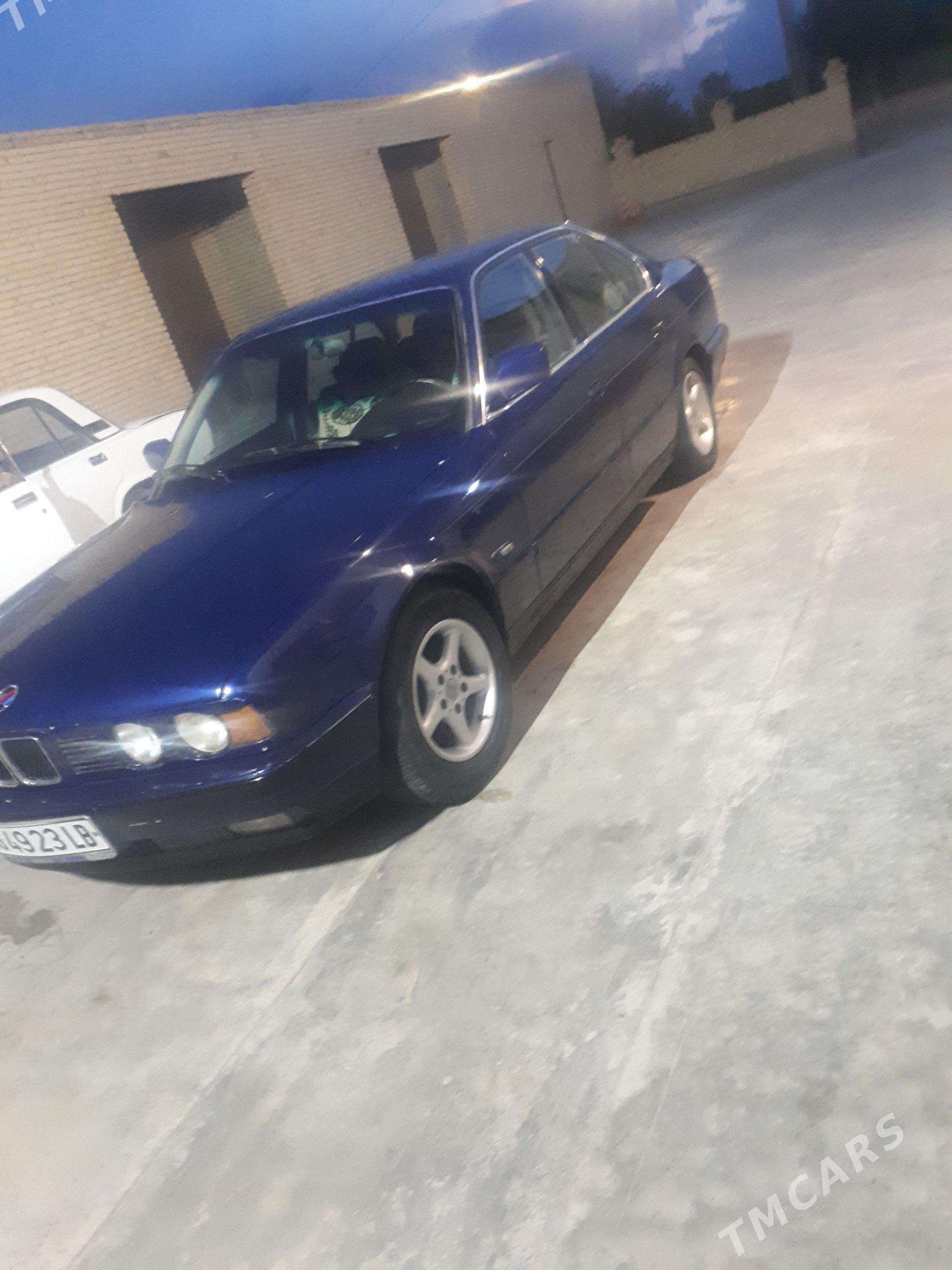 BMW 525 1989 - 45 000 TMT - Фарап - img 1