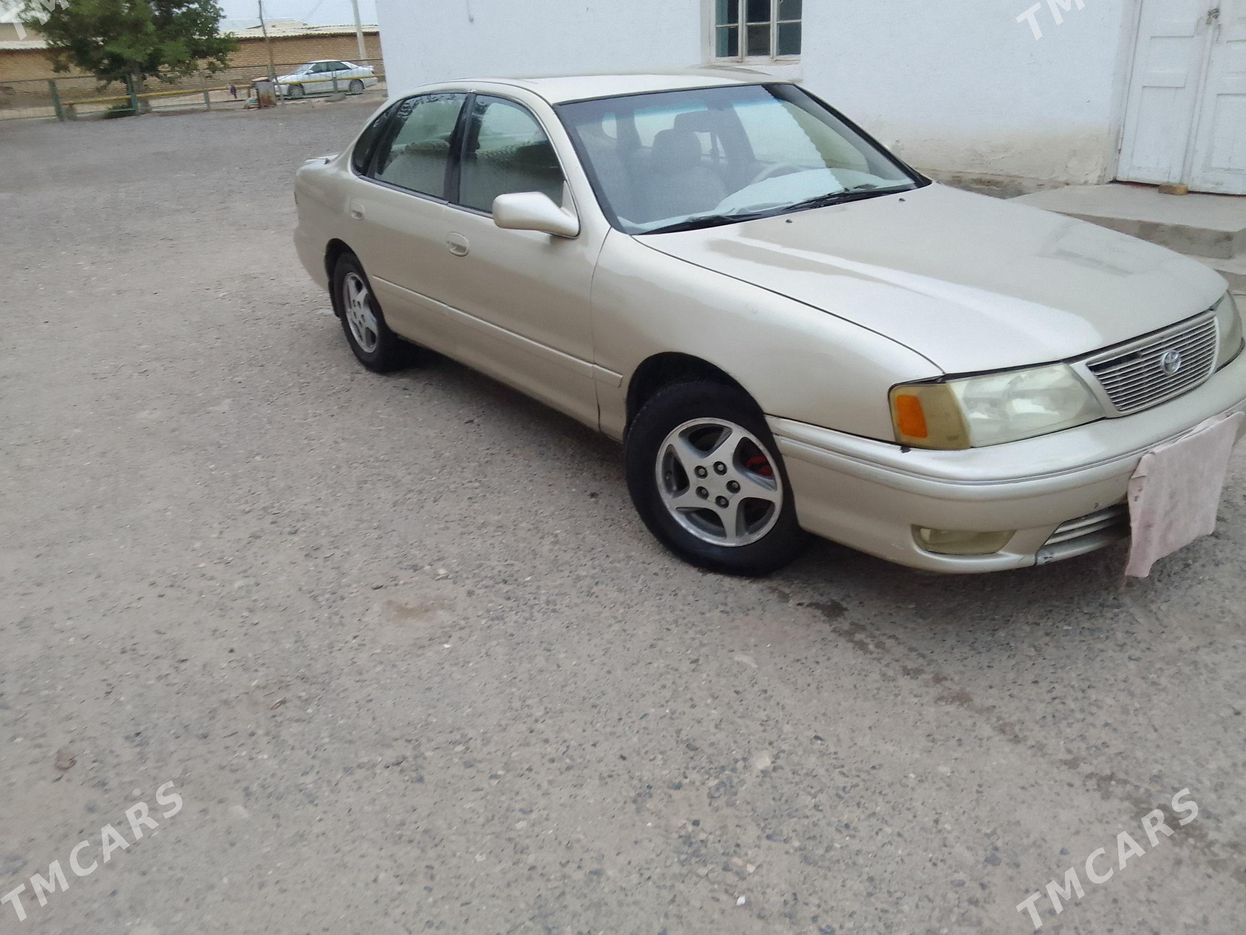 Toyota Avalon 1996 - 135 000 TMT - Sakarçäge - img 1