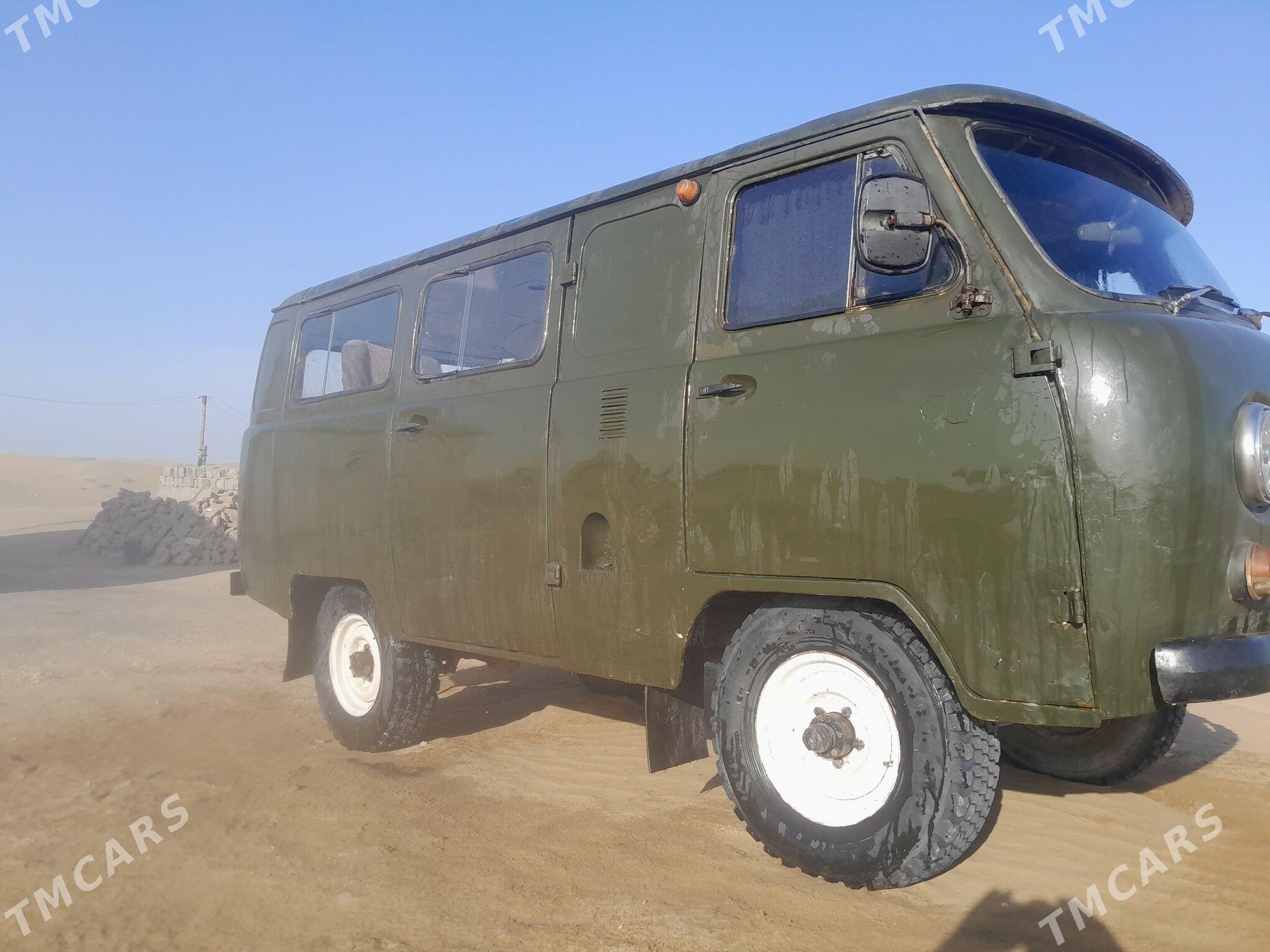 UAZ 469 1989 - 25 000 TMT - Ак-Бугдайский этрап - img 1