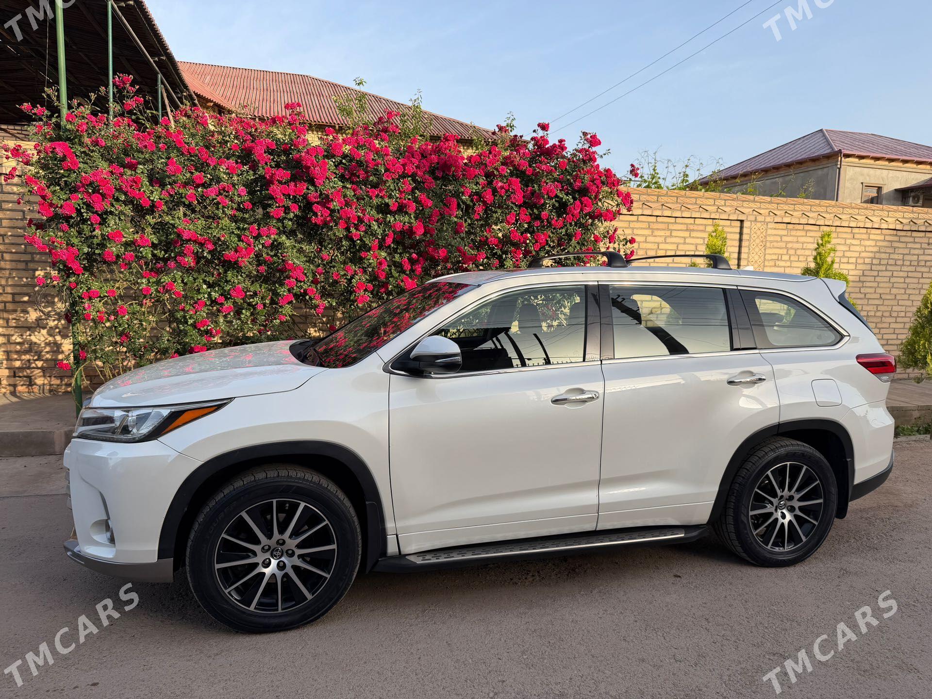 Toyota Highlander 2018 - 480 000 TMT - Daşoguz - img 1