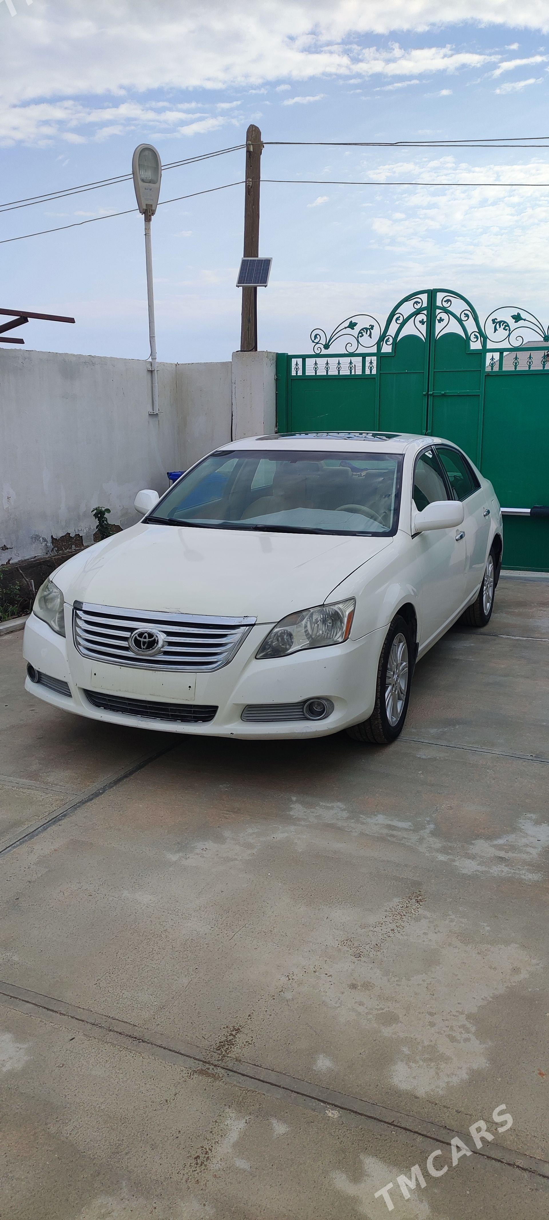 Toyota Avalon 2005 - 185 000 TMT - Jebel - img 1