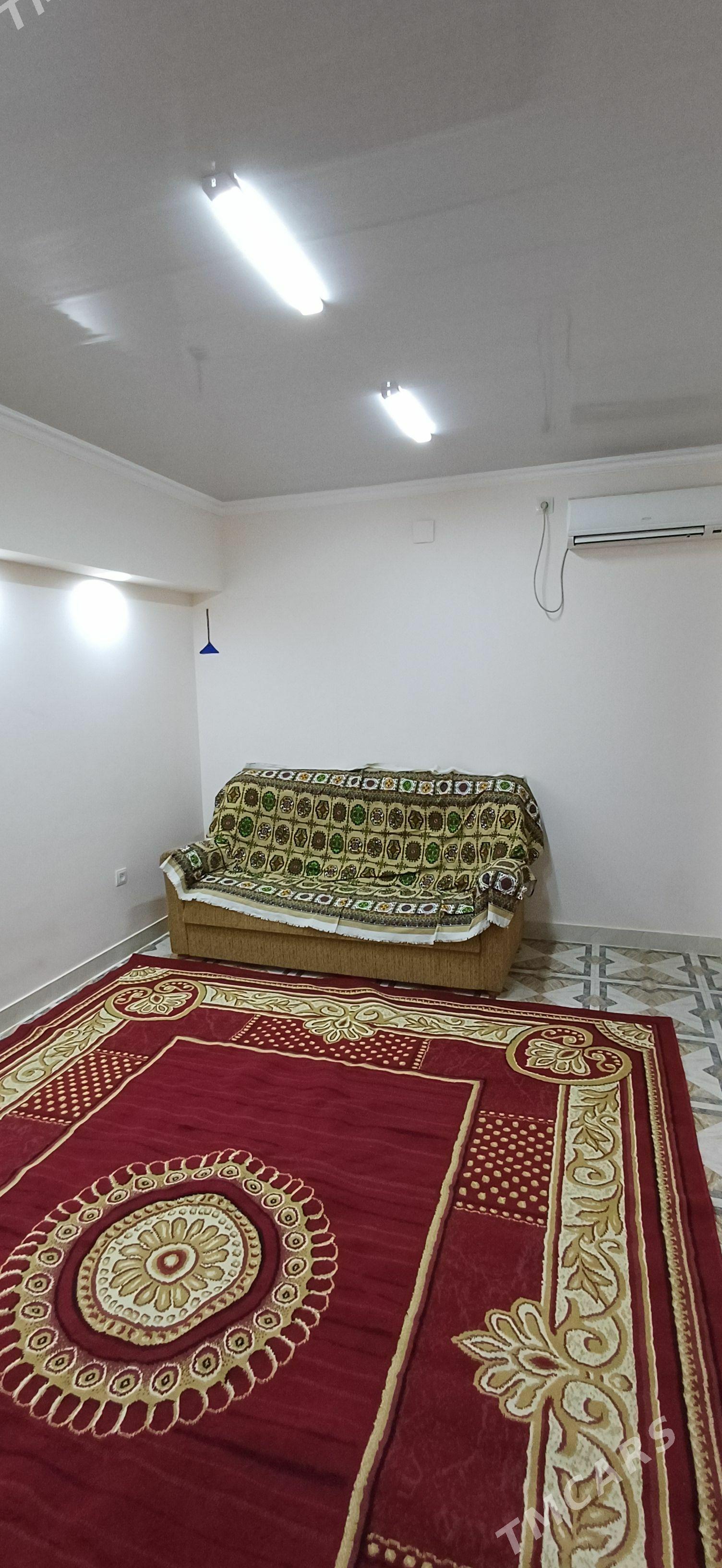 Arenda jaý,Aýgül markediň ýany - Анев - img 1