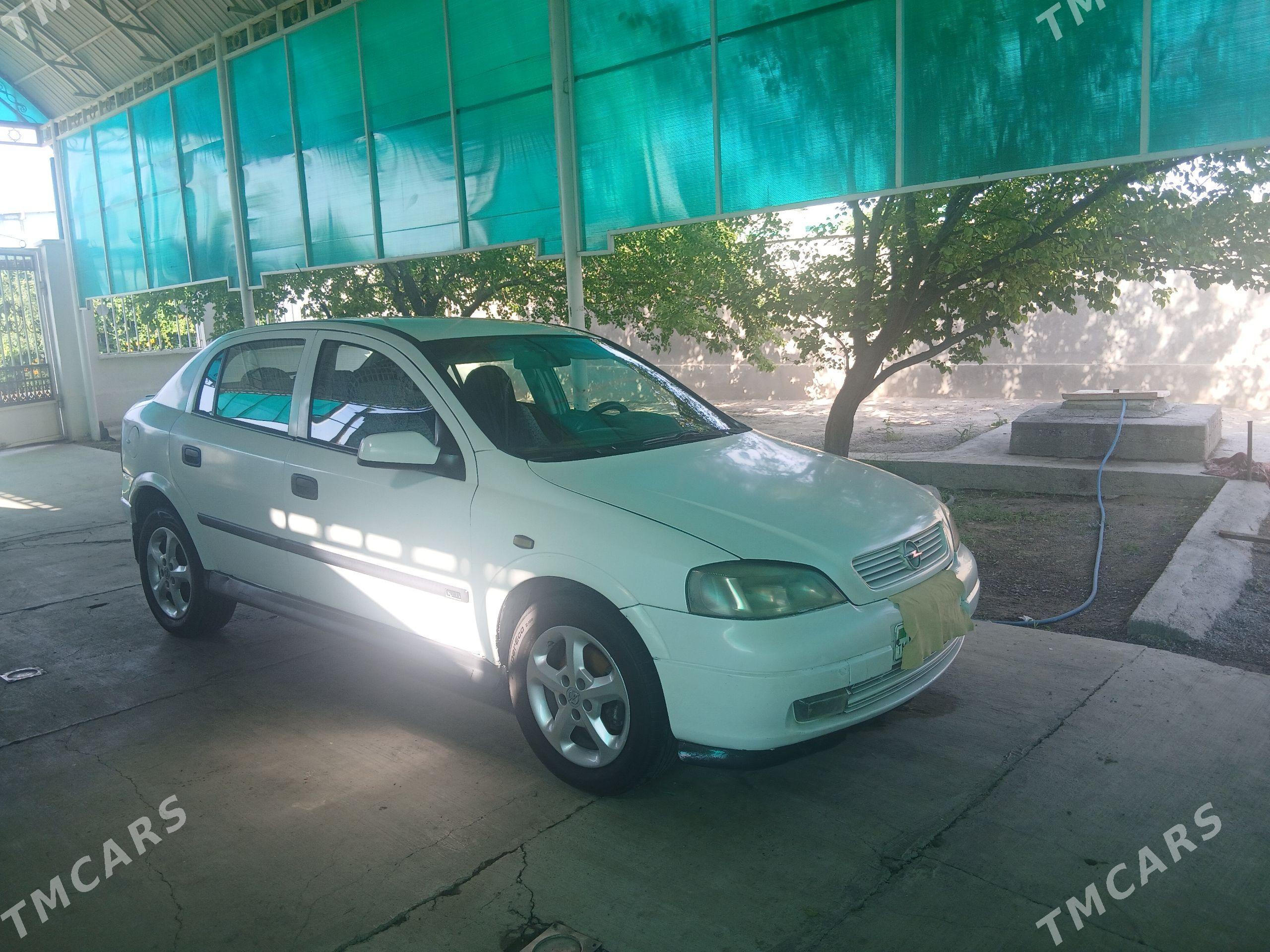 Opel Astra 2002 - 125 000 TMT - Ак-Бугдайский этрап - img 1