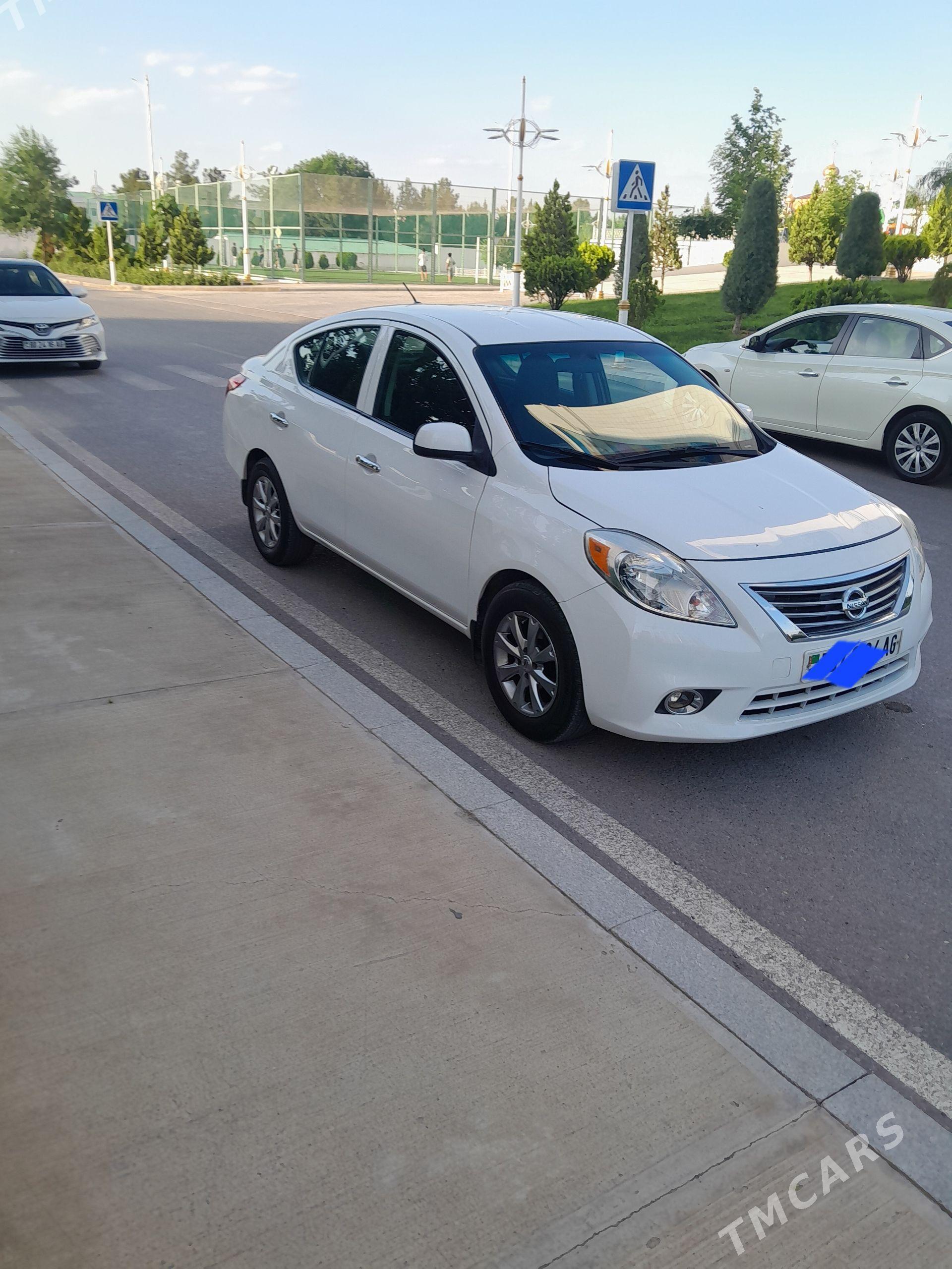Nissan Versa 2012 - 130 000 TMT - Ашхабад - img 1