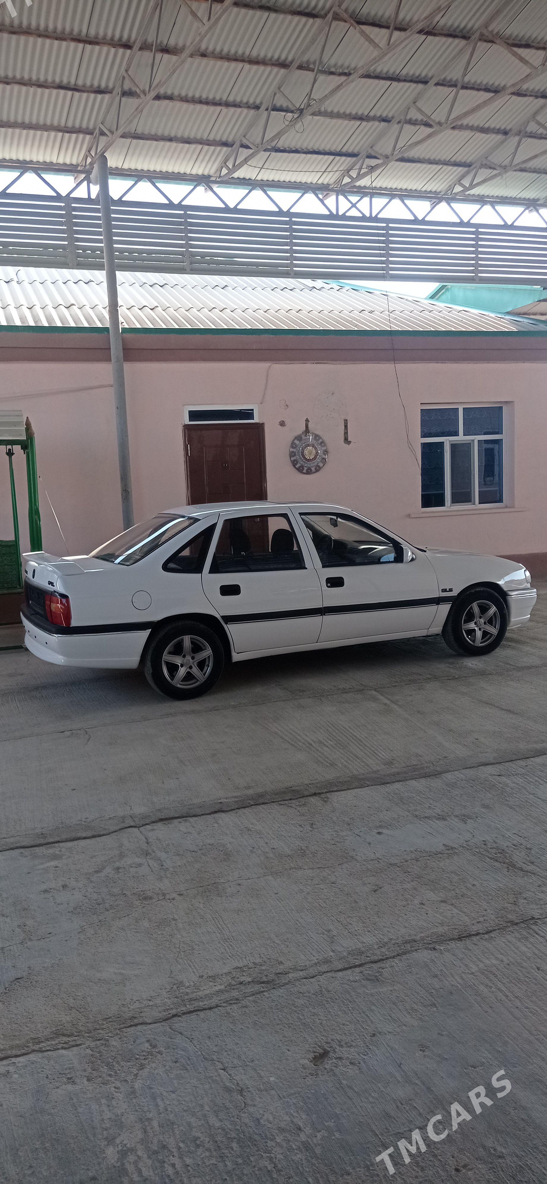 Opel Vectra 1994 - 51 000 TMT - Bäherden - img 1