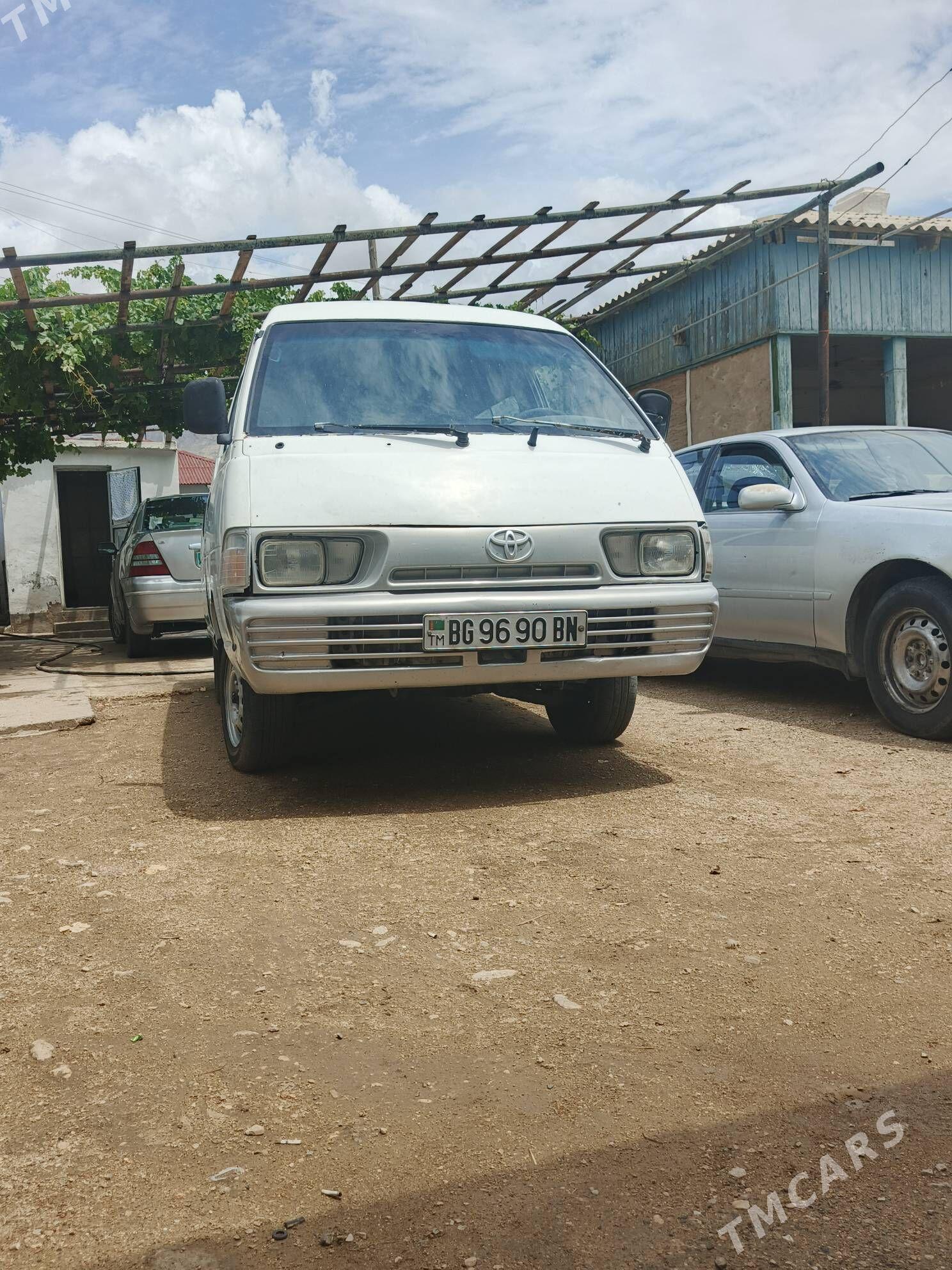 Toyota Town Ace 1993 - 11 000 TMT - Balkanabat - img 1
