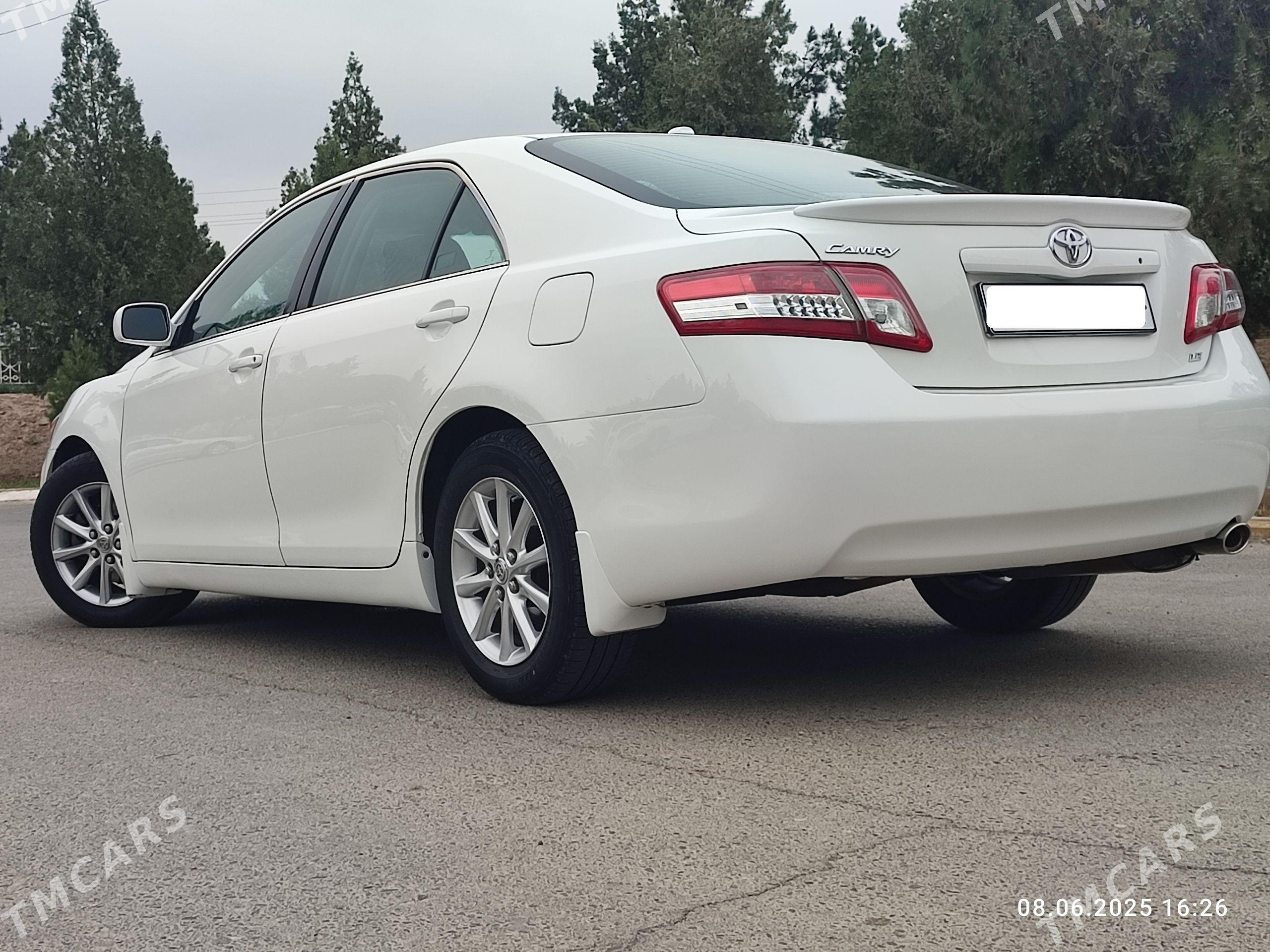 Toyota Camry 2011 - 230 000 TMT - Мары - img 1