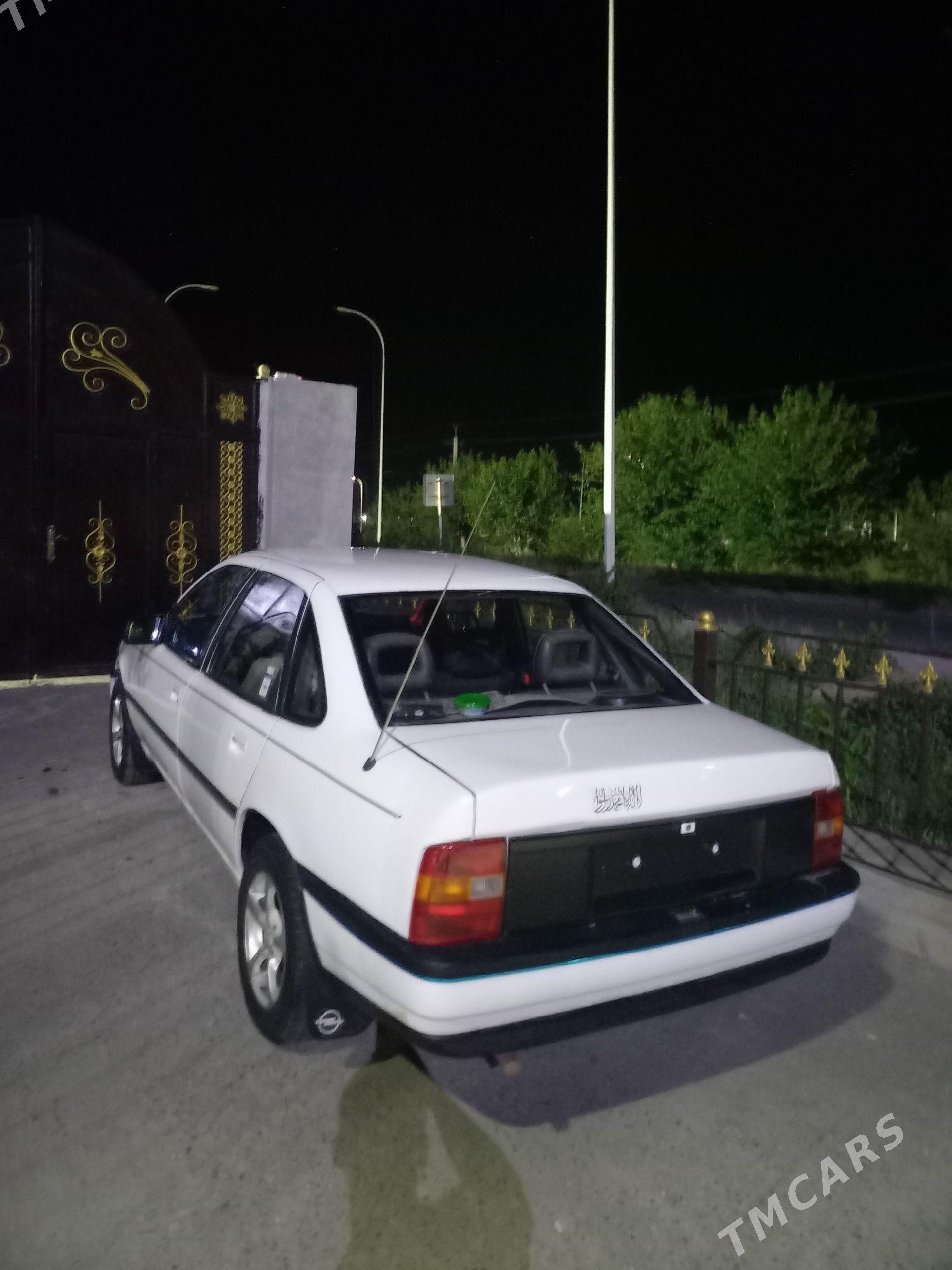 Opel Vectra 1992 - 34 000 TMT - Гарабекевюл - img 1